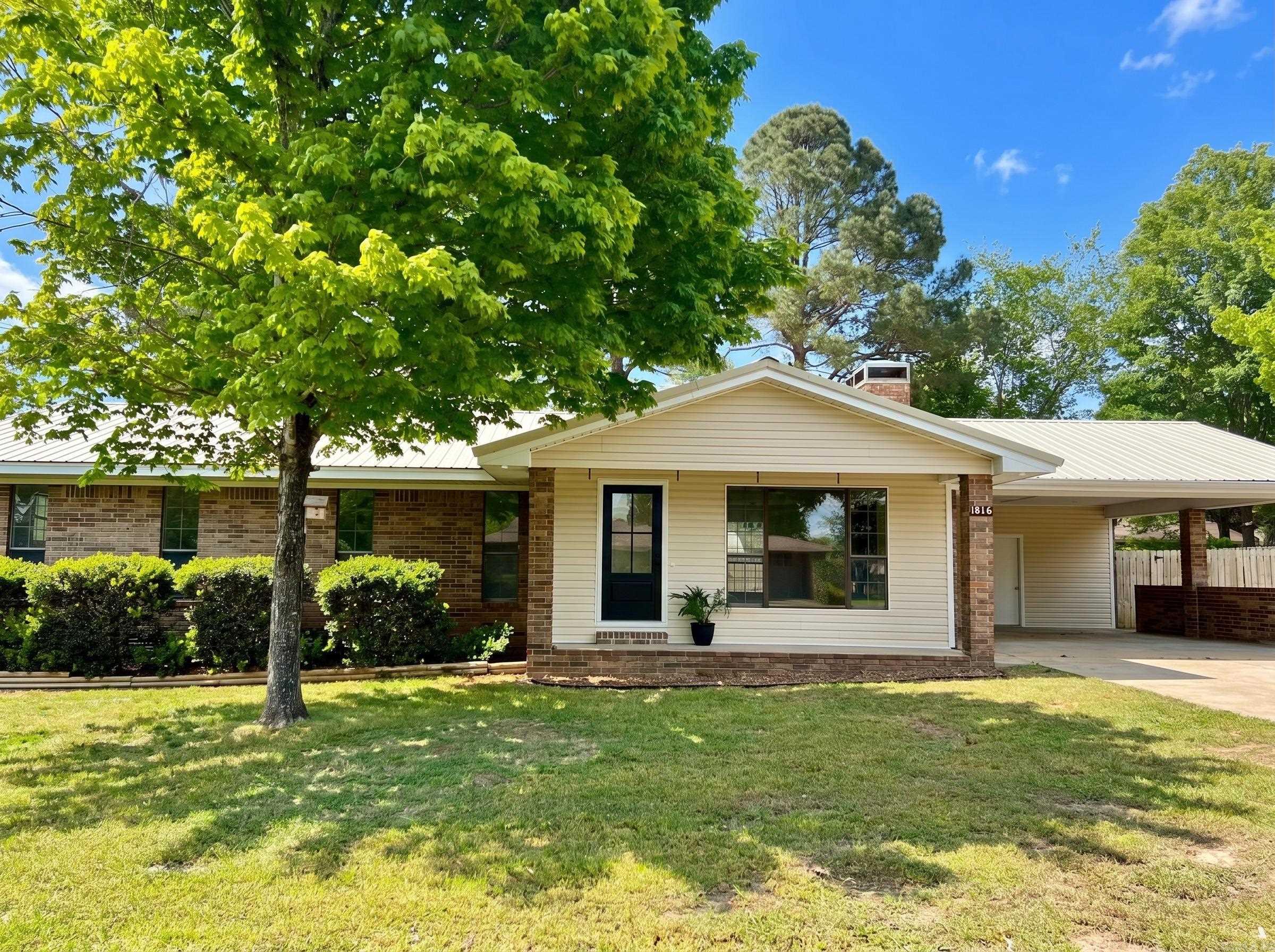 West Gate - Residential