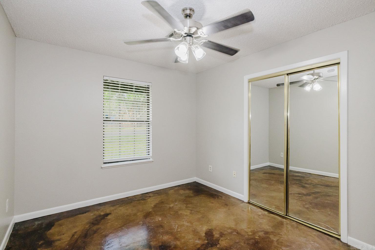 MEADOWBROOK - Residential