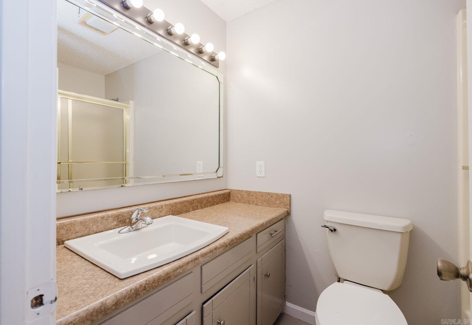 MEADOWBROOK - Residential