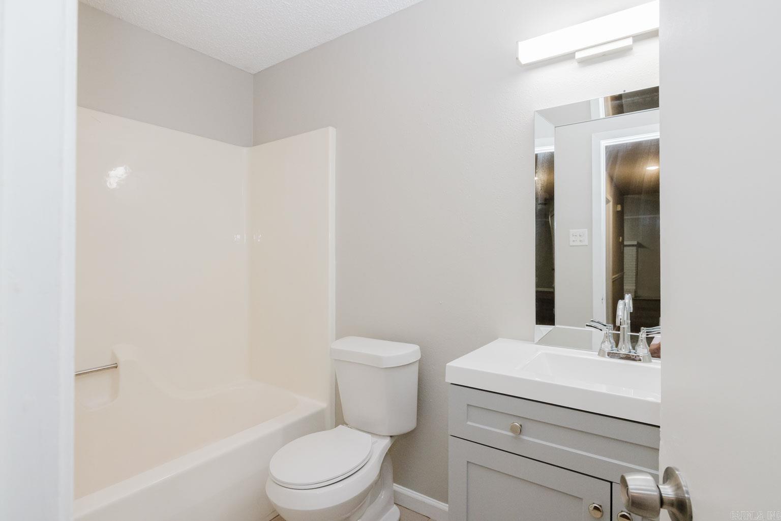 MEADOWBROOK - Residential