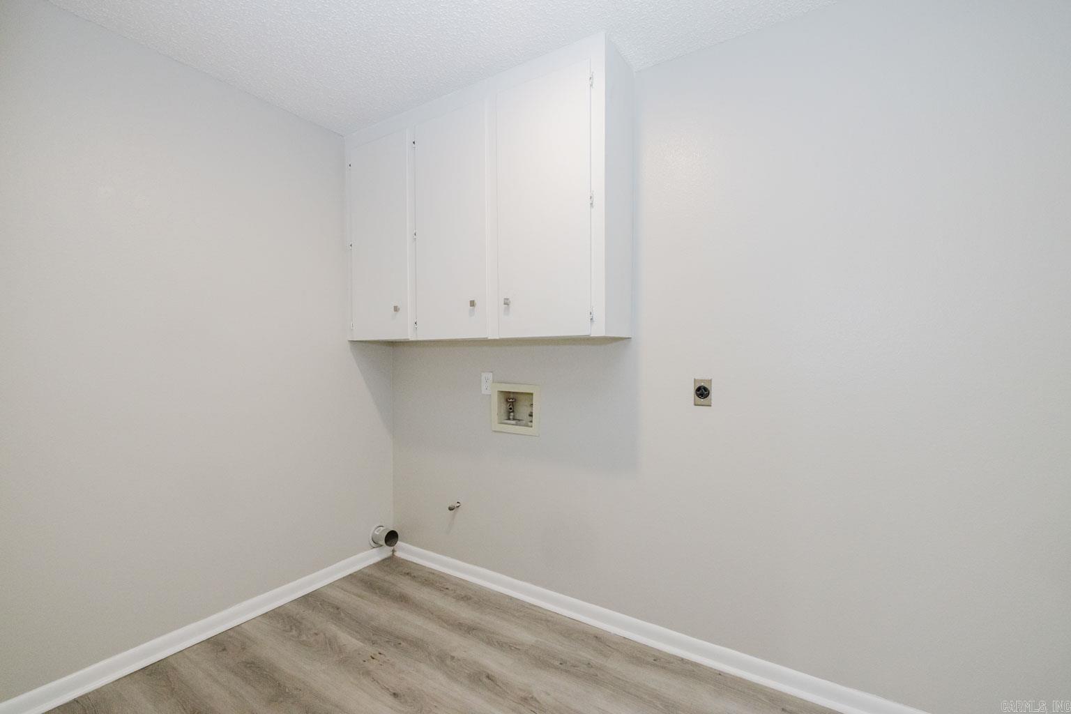 MEADOWBROOK - Residential