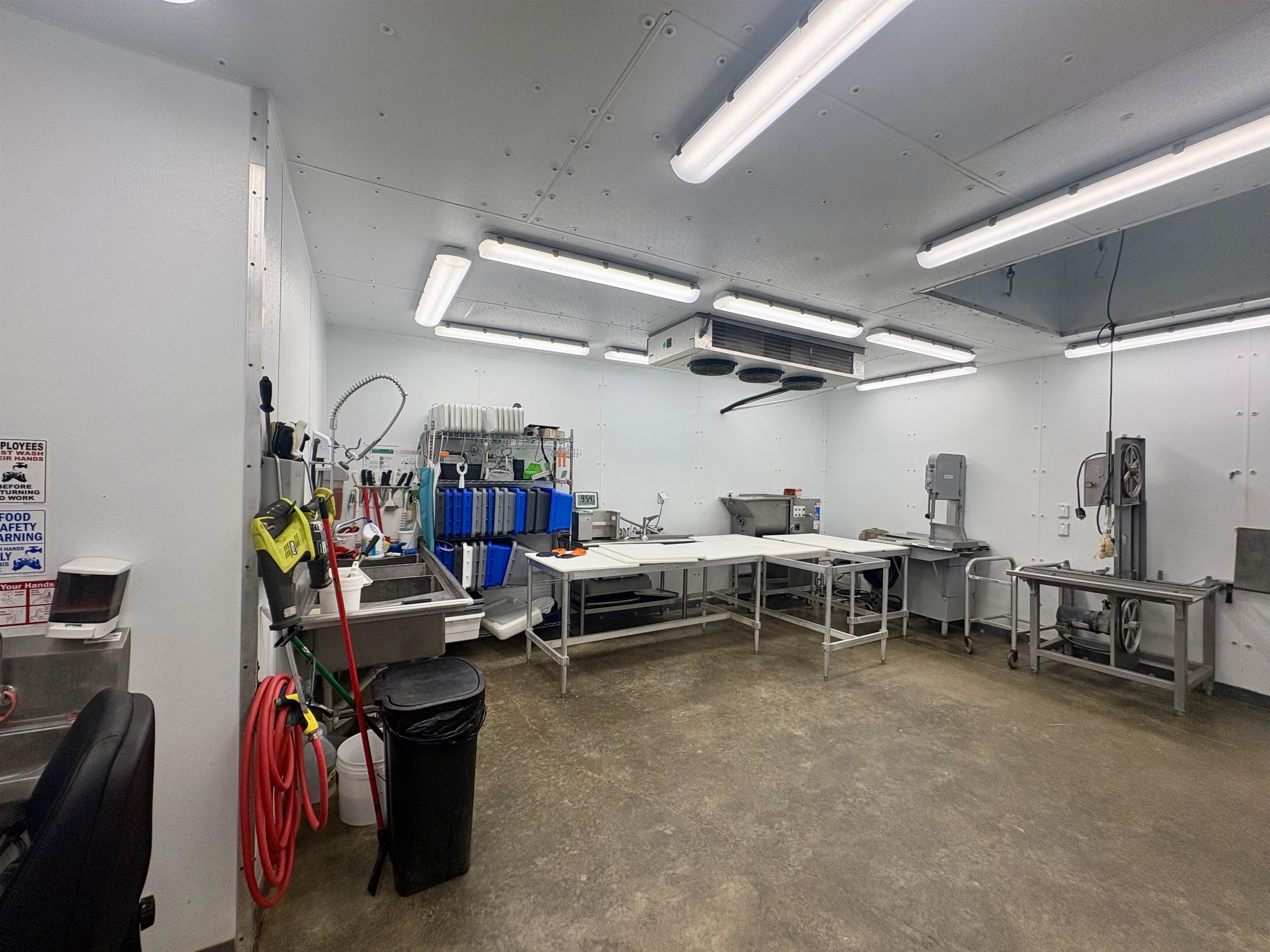 Metes & Bounds - Commercial Sale