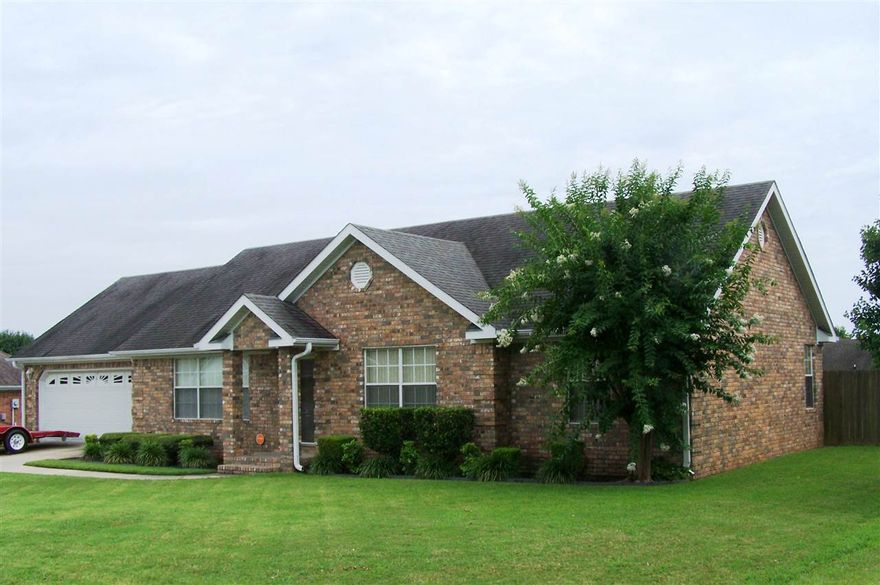 Beautiful home wit 3 BR, 2BA. Well maintained. A must see.