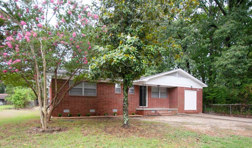 Adorable 3BR/1.5BA SWLR home for rent in Convenient location! The lease for this property is for 2 years with a 3% increase after the first year. Income has to be 3x the amount of rent unless you have a housing voucher.   **ALL PROPERTIES MAY NOT BE MOVE-IN READY*