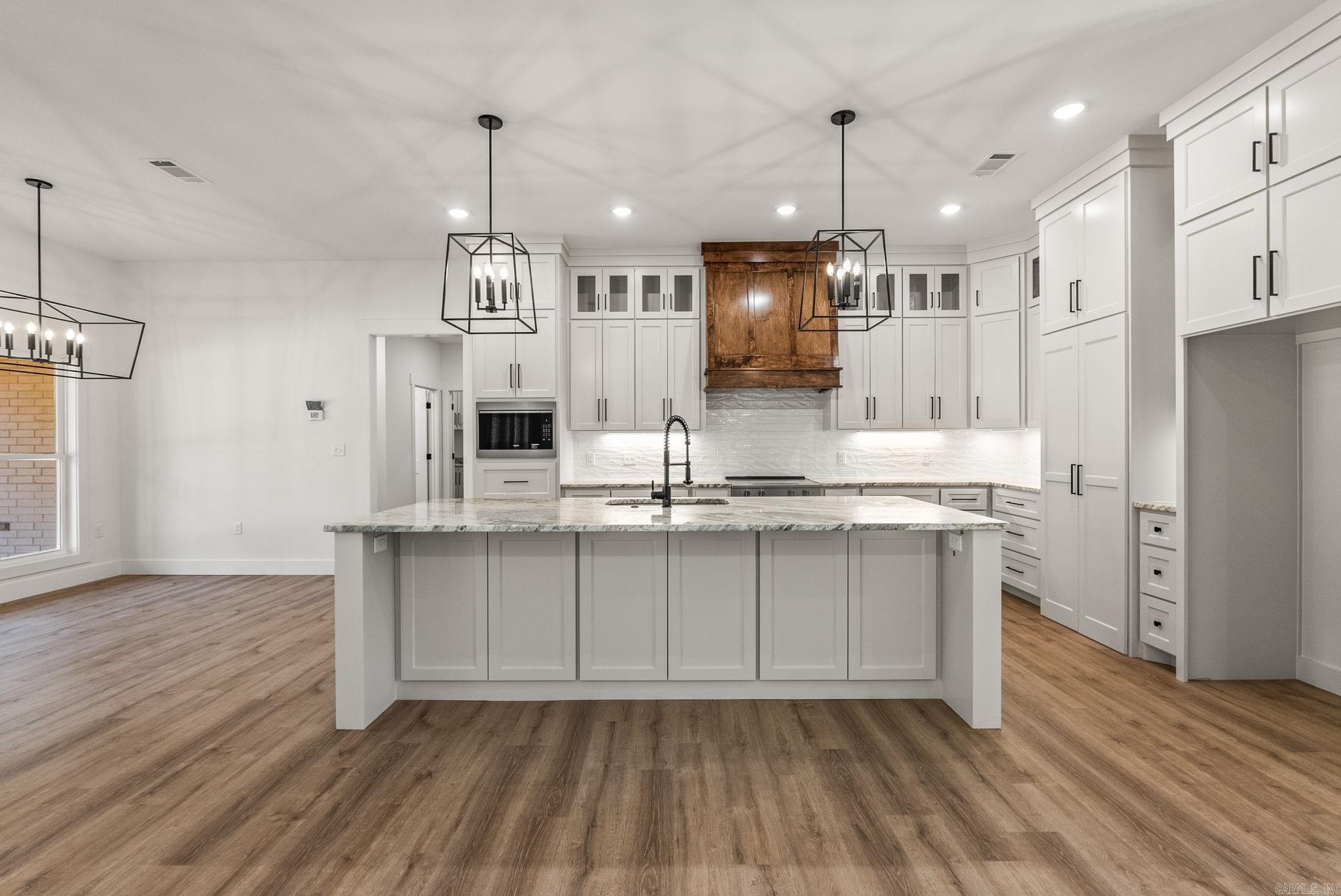 COYOTE RIDGE - Residential