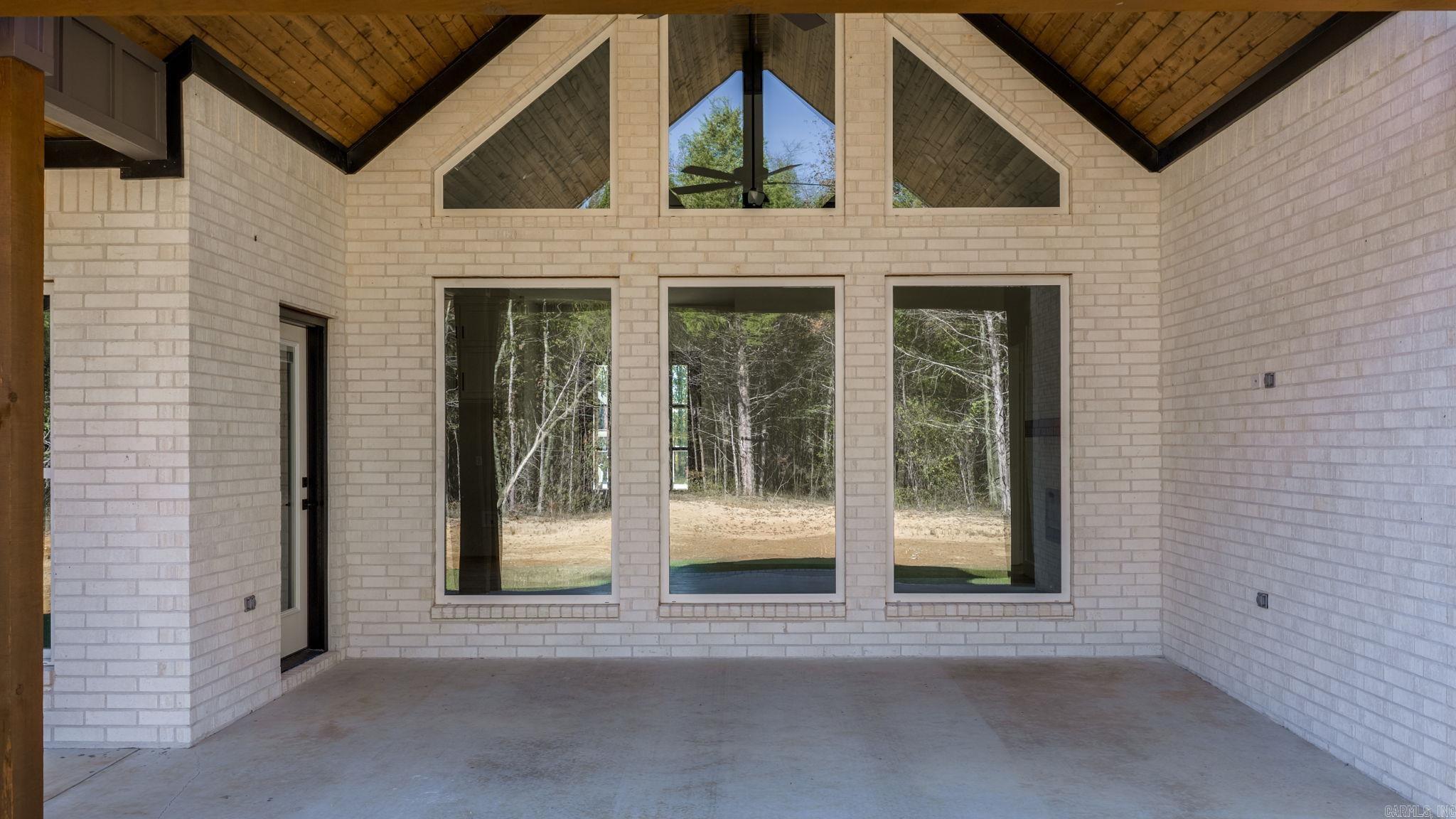 COYOTE RIDGE - Residential