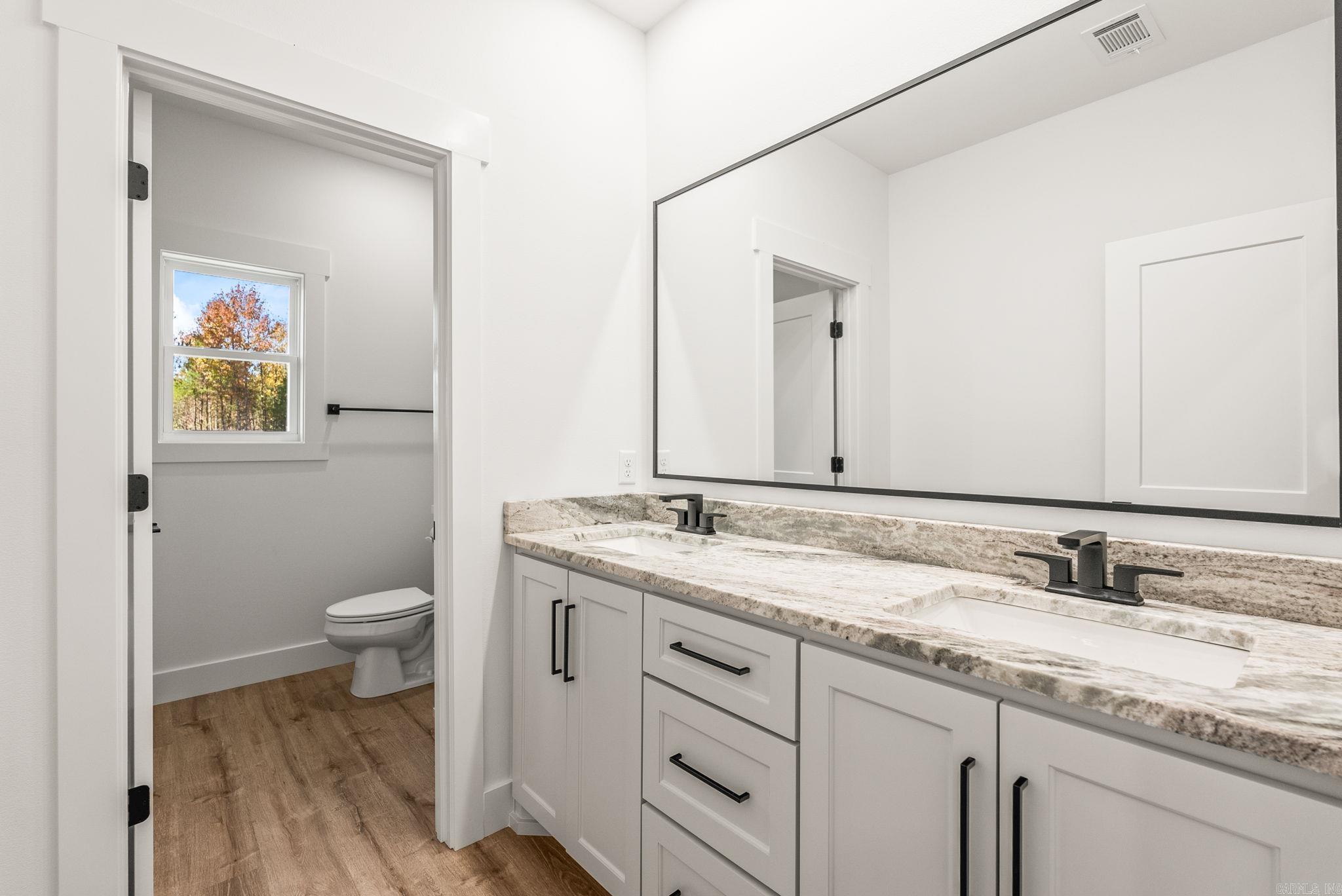 COYOTE RIDGE - Residential