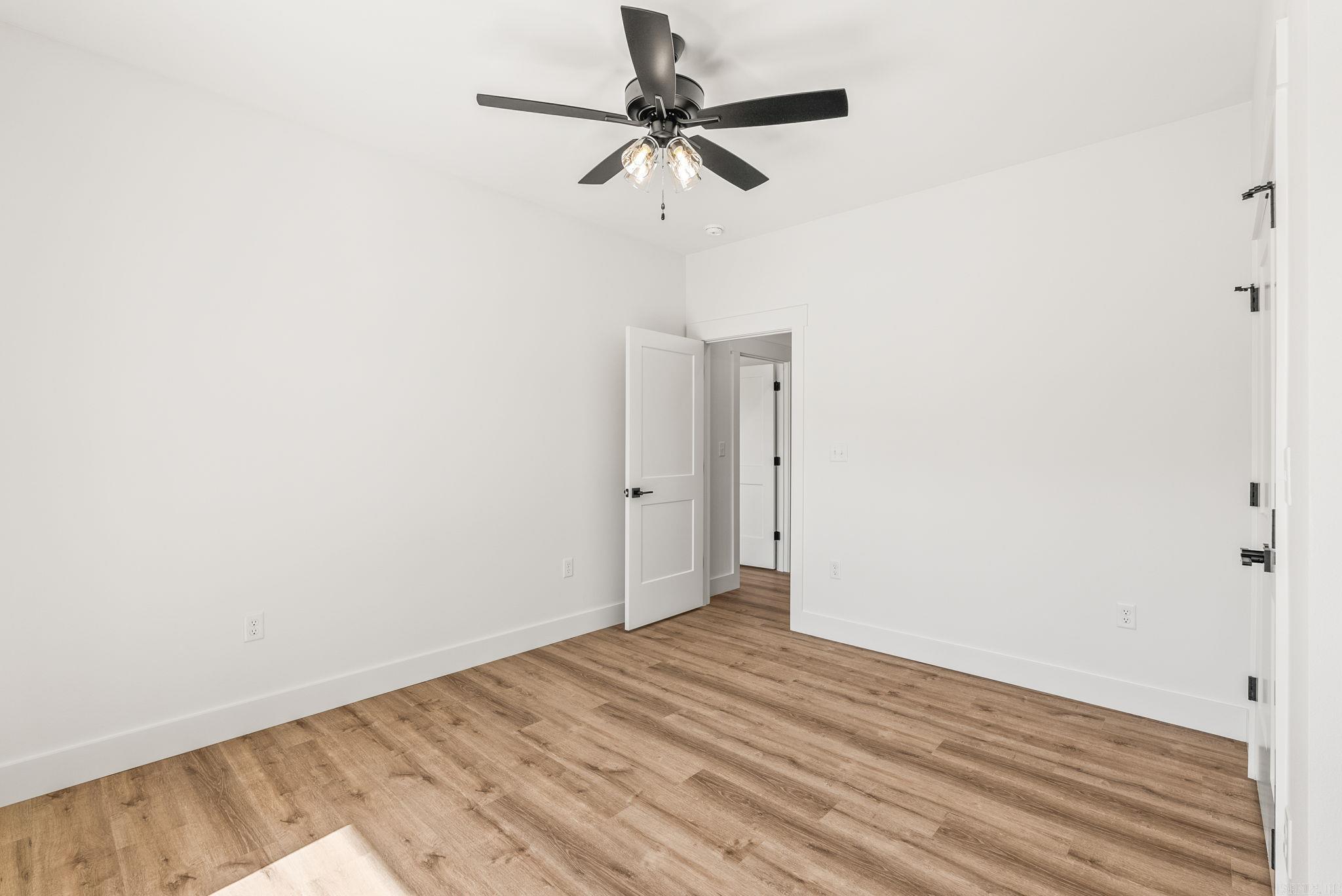 COYOTE RIDGE - Residential