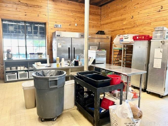 VAN - Commercial Sale