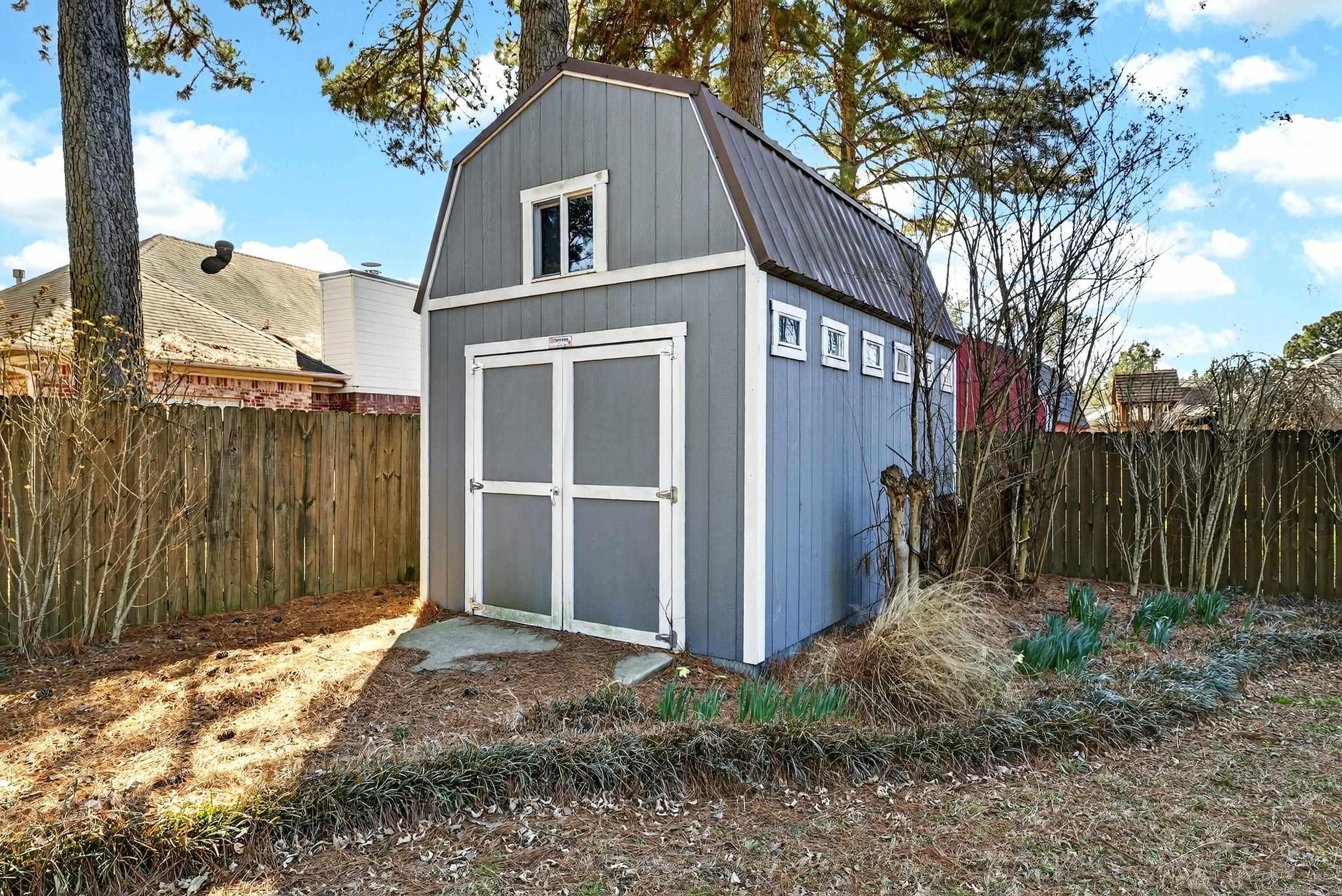 FOXWOOD J - Residential