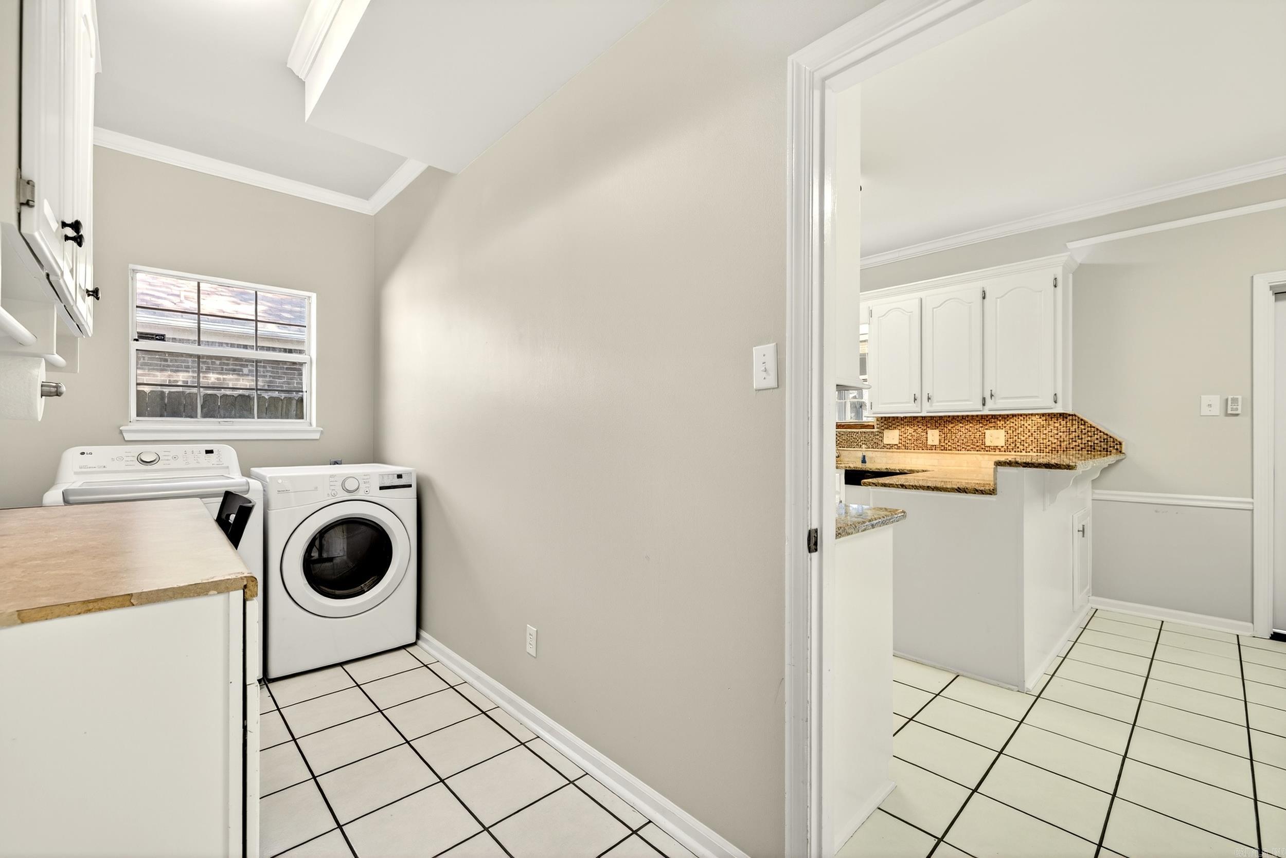 FOXWOOD J - Residential