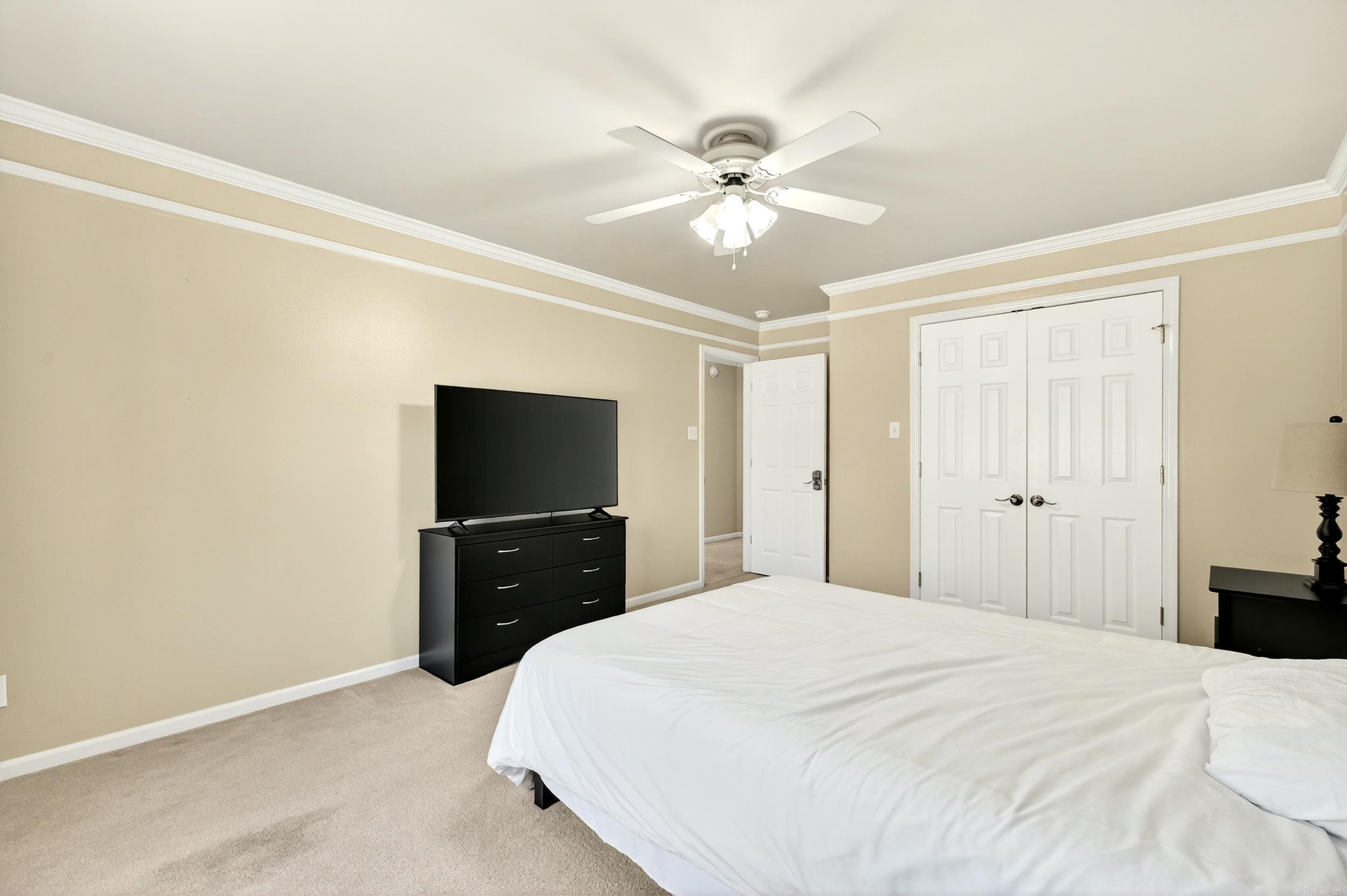 FOXWOOD J - Residential