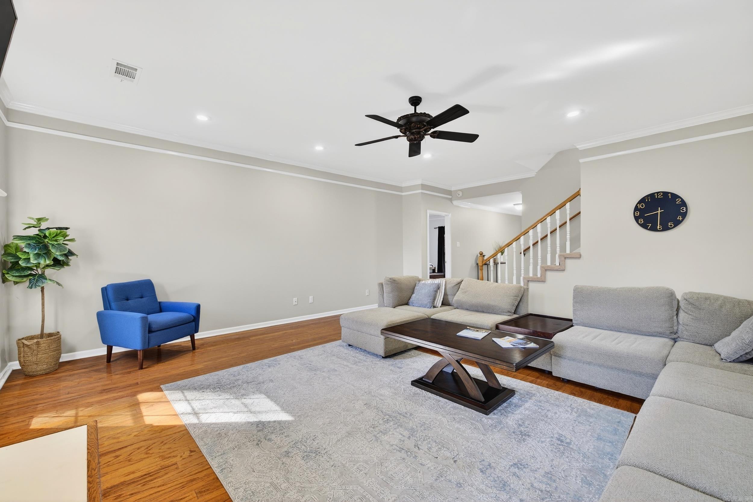 FOXWOOD J - Residential