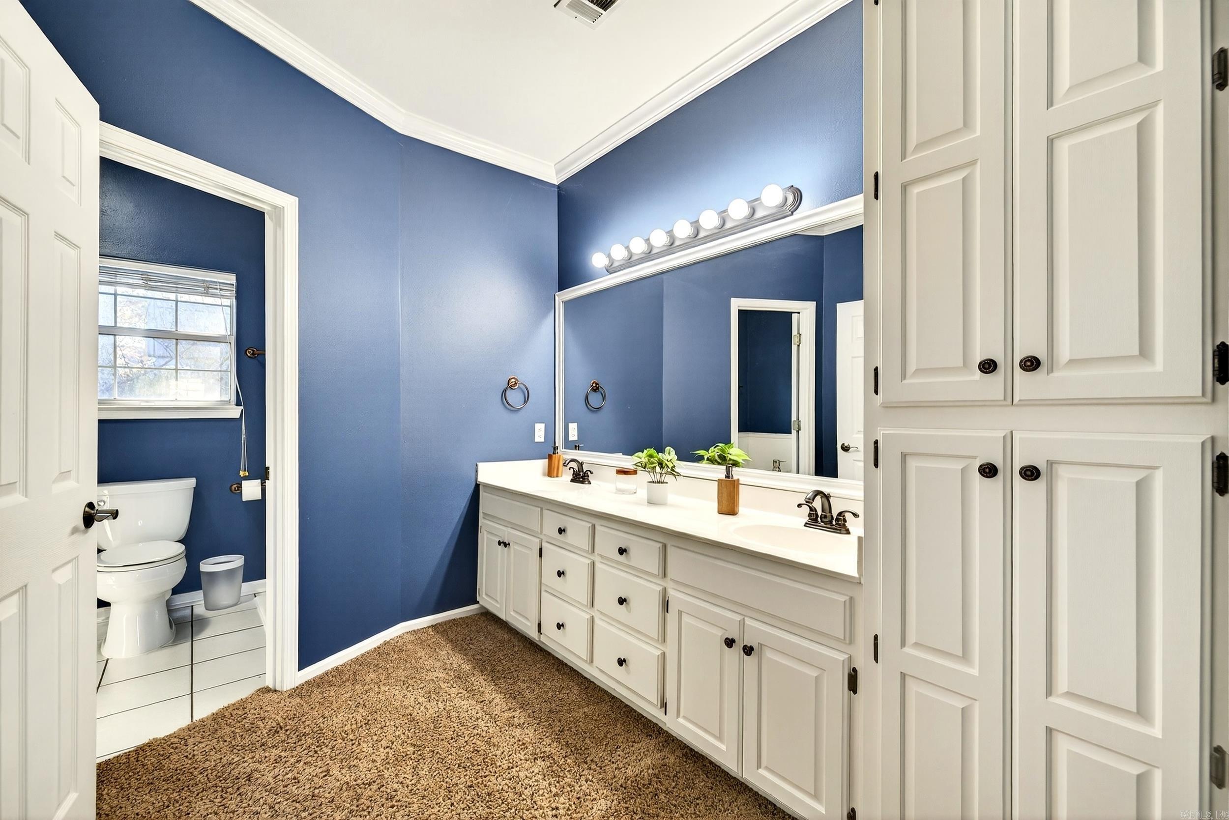 FOXWOOD J - Residential