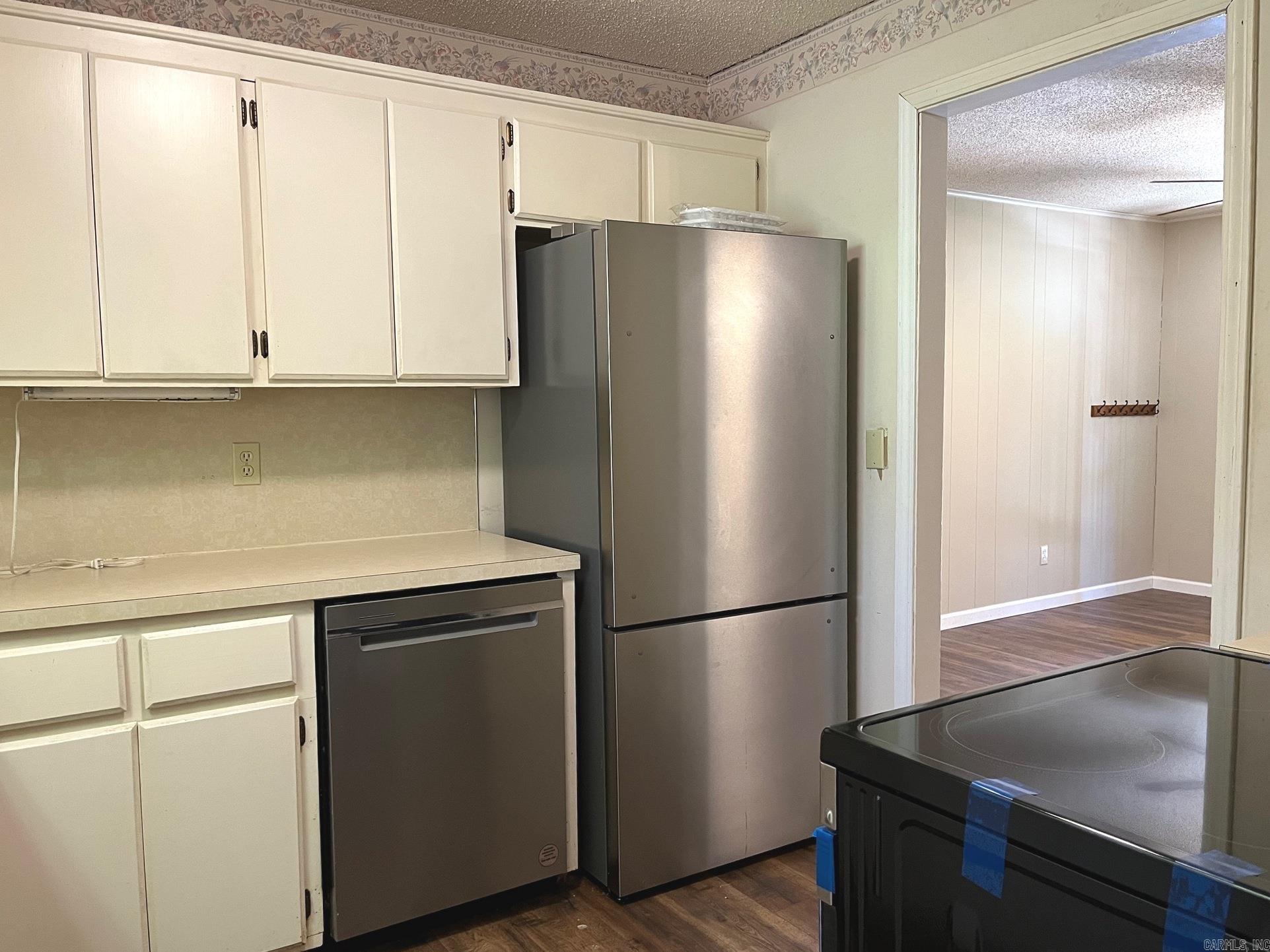 WAYWOOD ESTATES - Residential