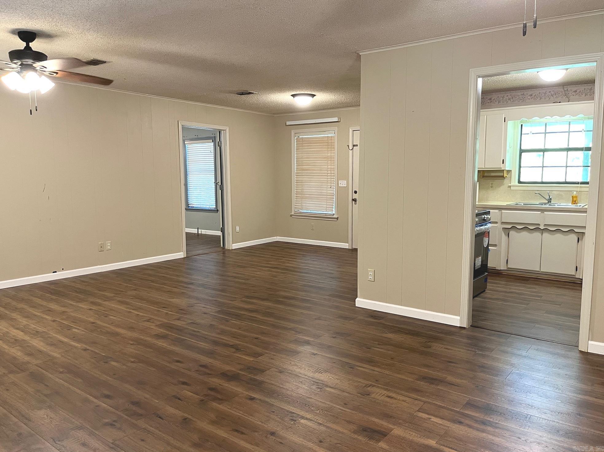 WAYWOOD ESTATES - Residential