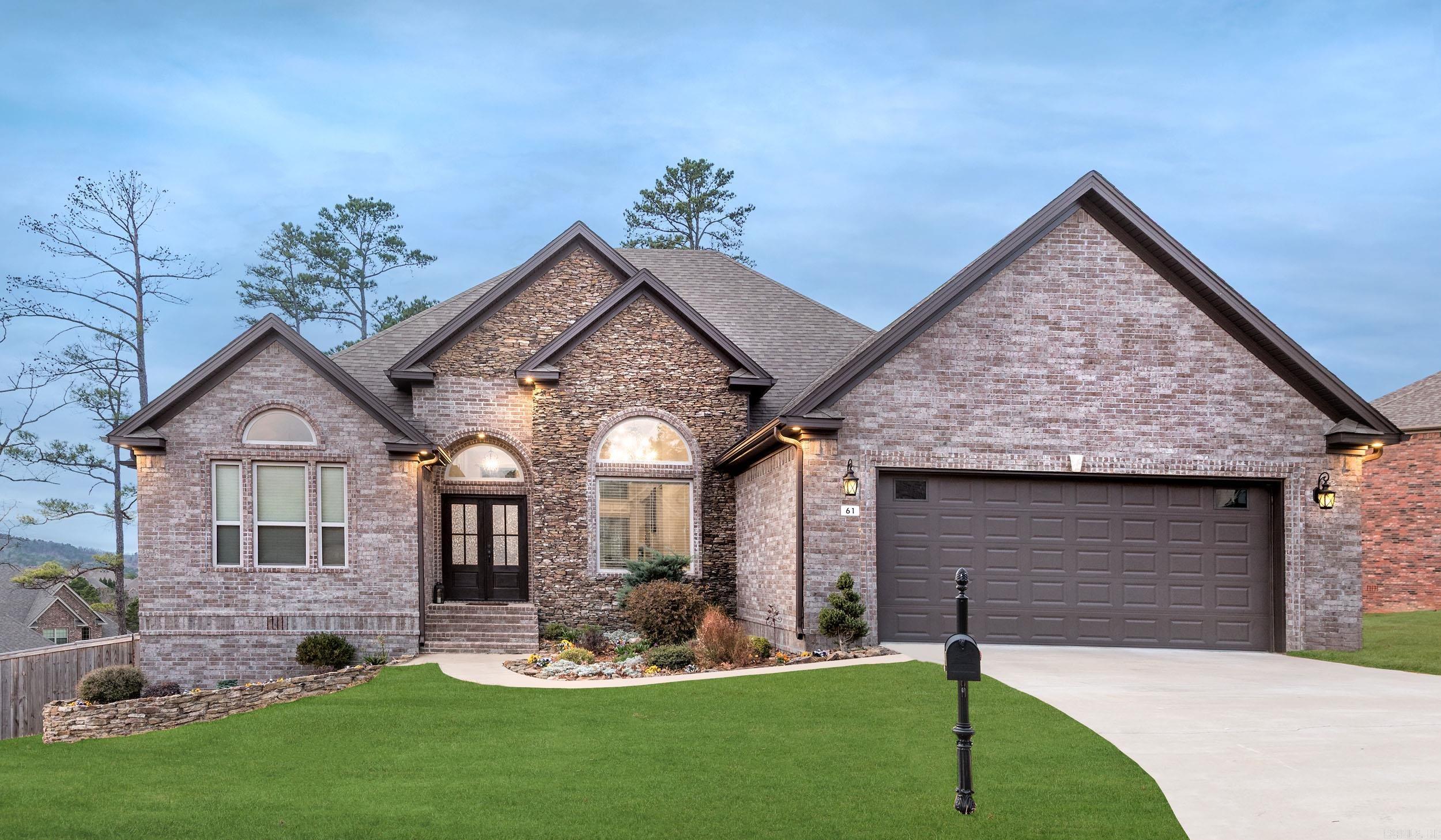 CHENAL VALLEY TOURNAY CIRCLE - Residential