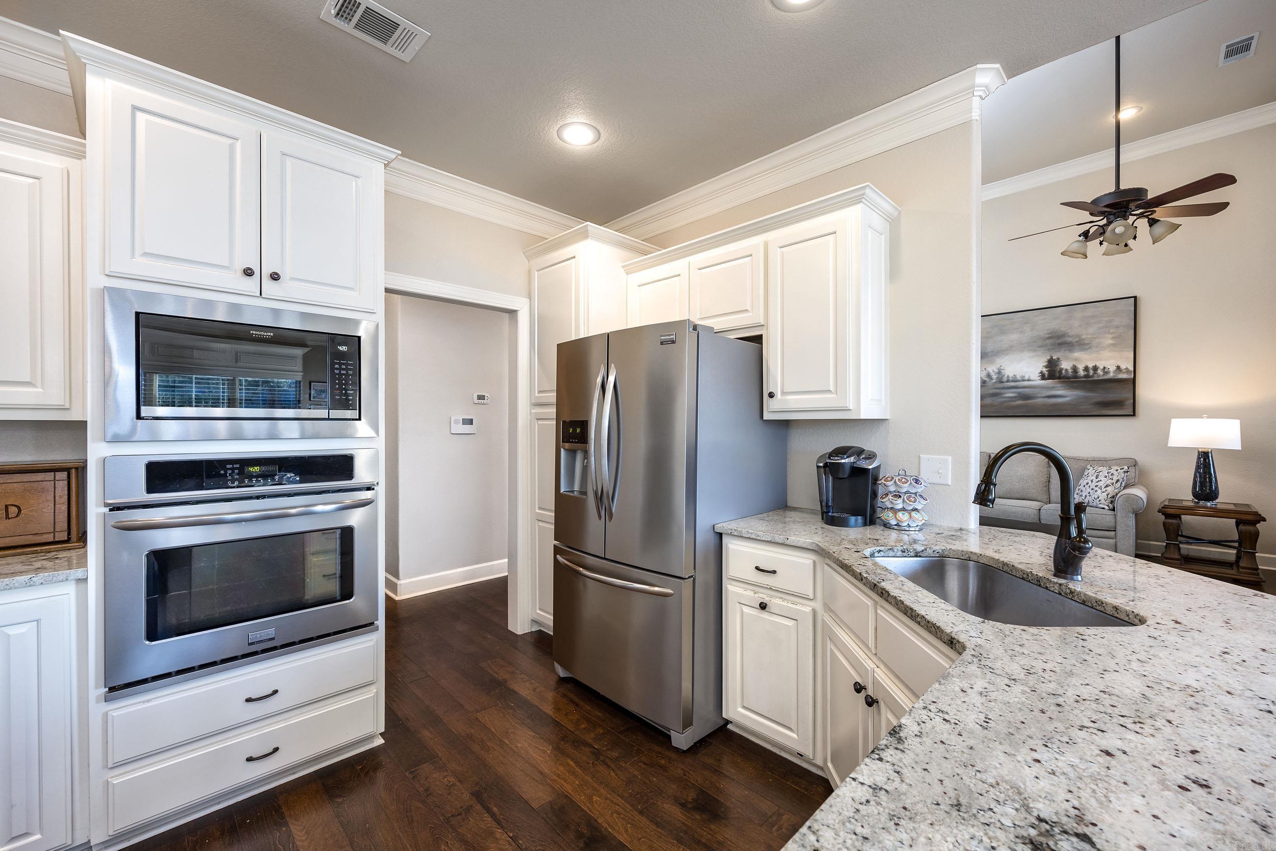 CHENAL VALLEY TOURNAY CIRCLE - Residential