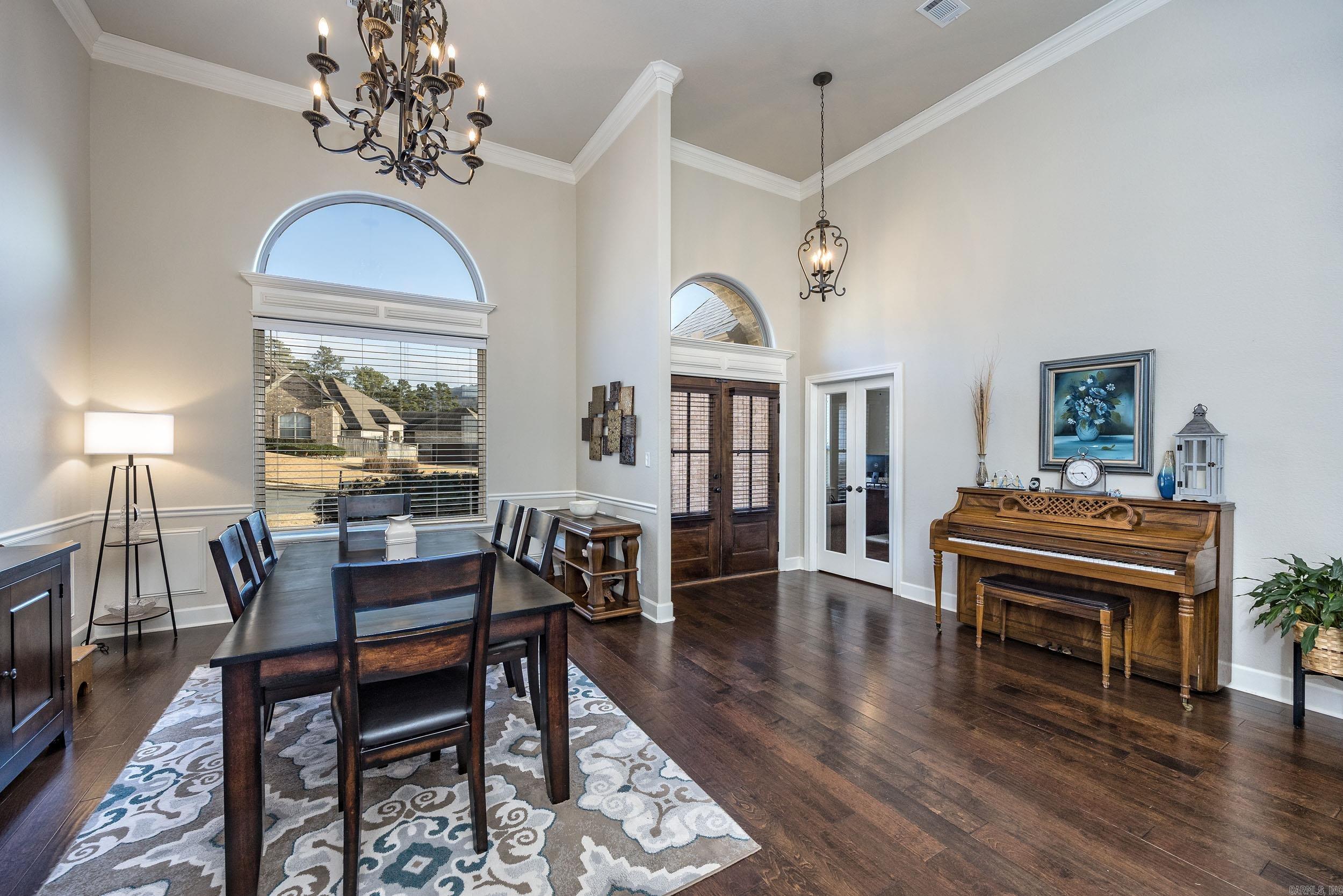 CHENAL VALLEY TOURNAY CIRCLE - Residential