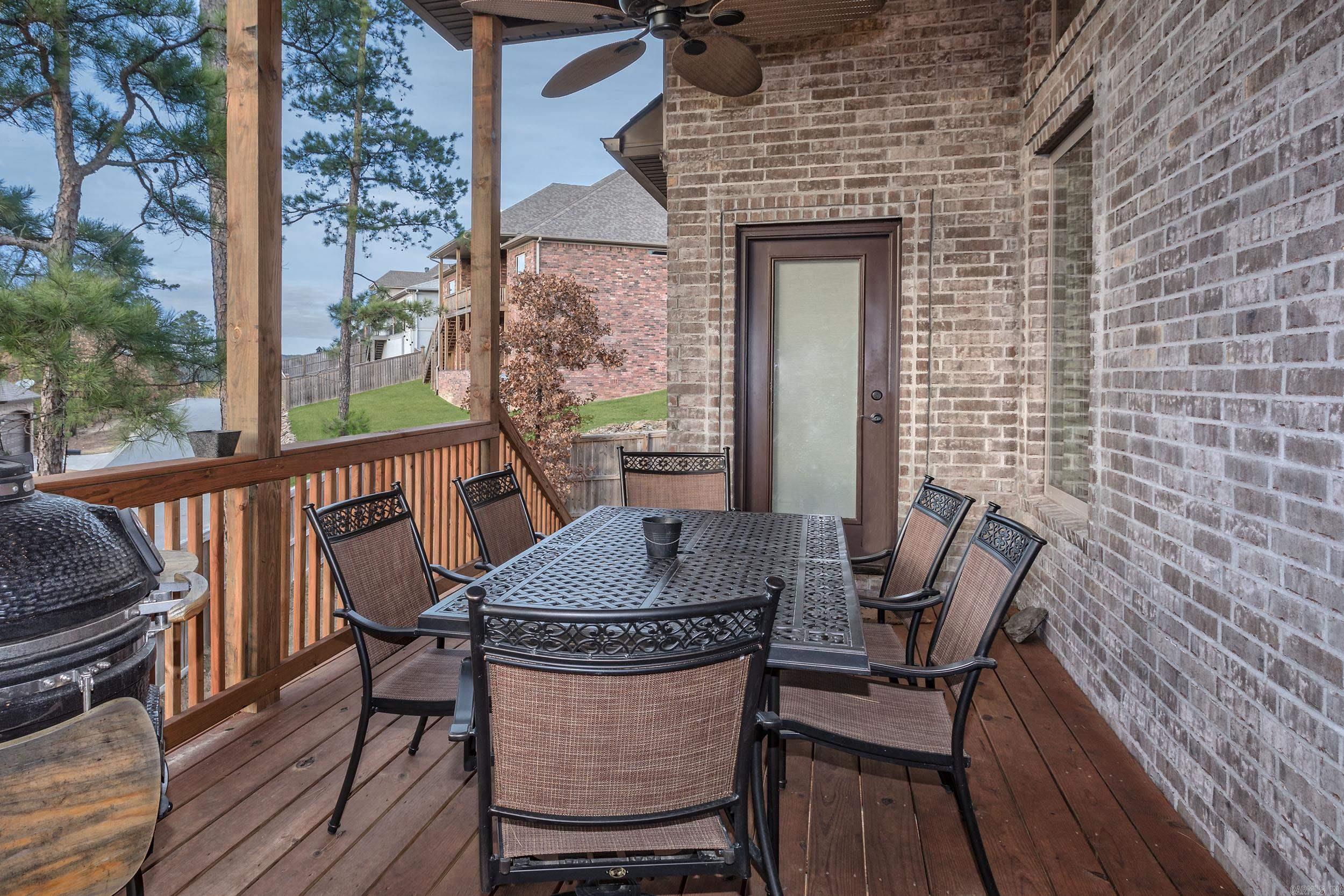 CHENAL VALLEY TOURNAY CIRCLE - Residential