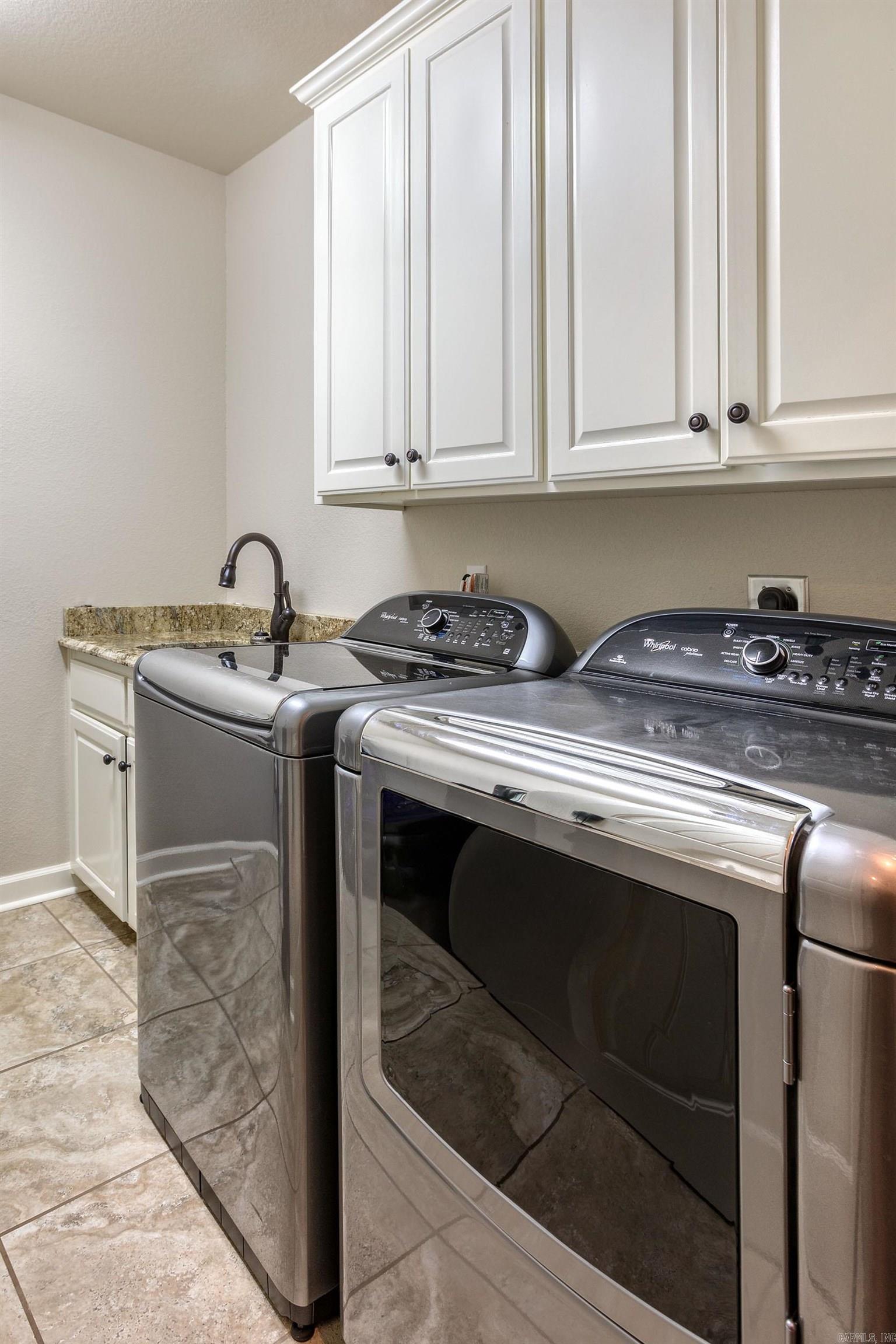 CHENAL VALLEY TOURNAY CIRCLE - Residential