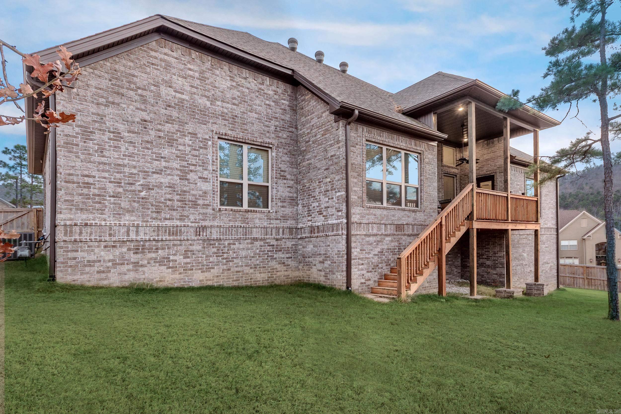 CHENAL VALLEY TOURNAY CIRCLE - Residential