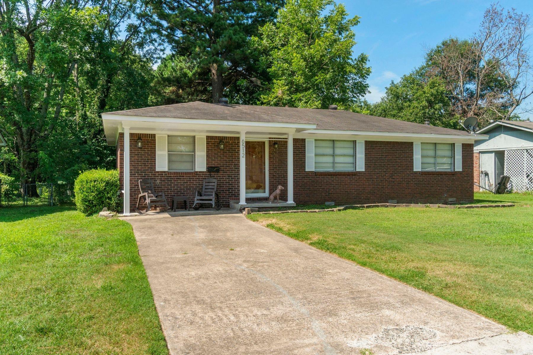 DELTA LAWN - Residential