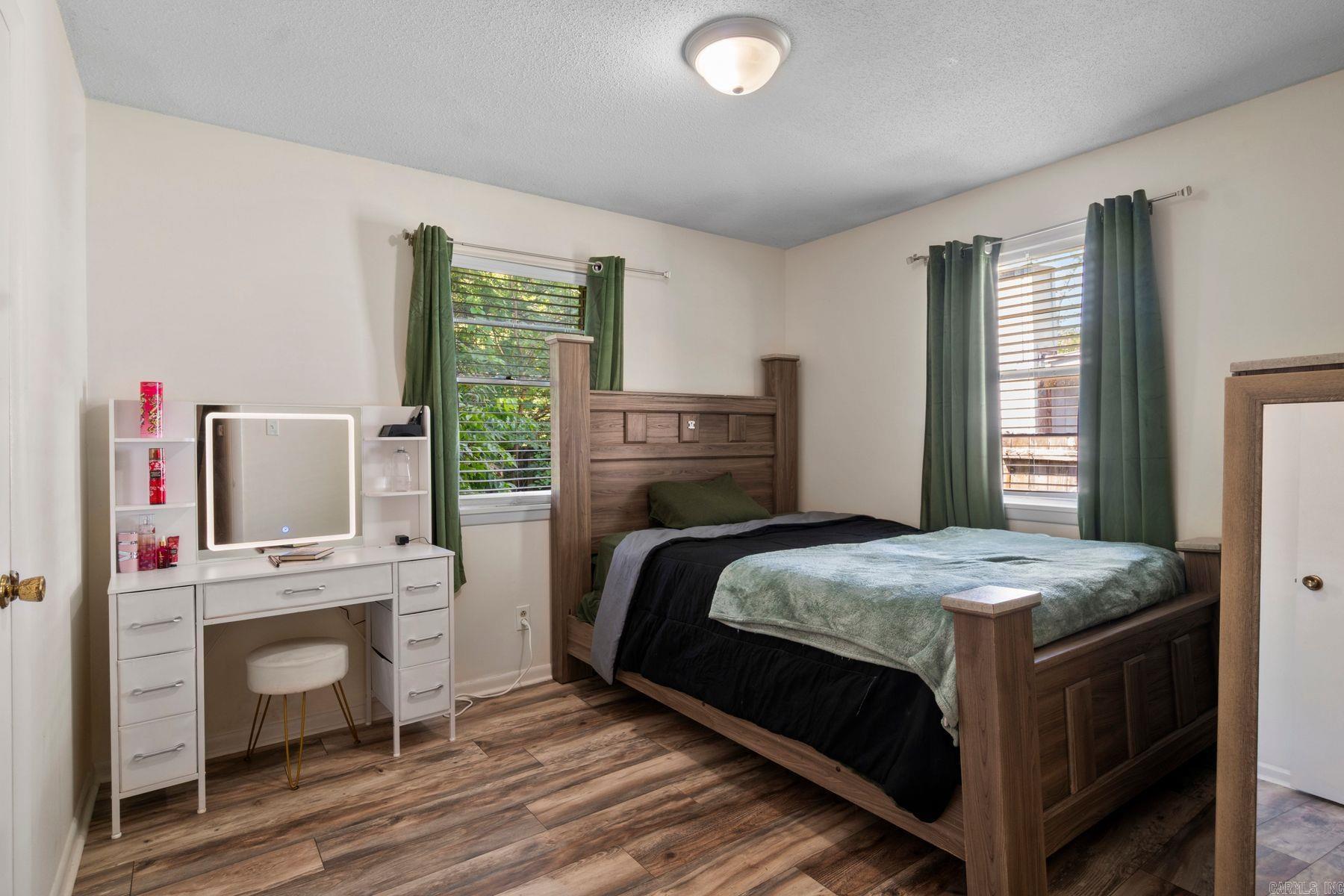 DELTA LAWN - Residential