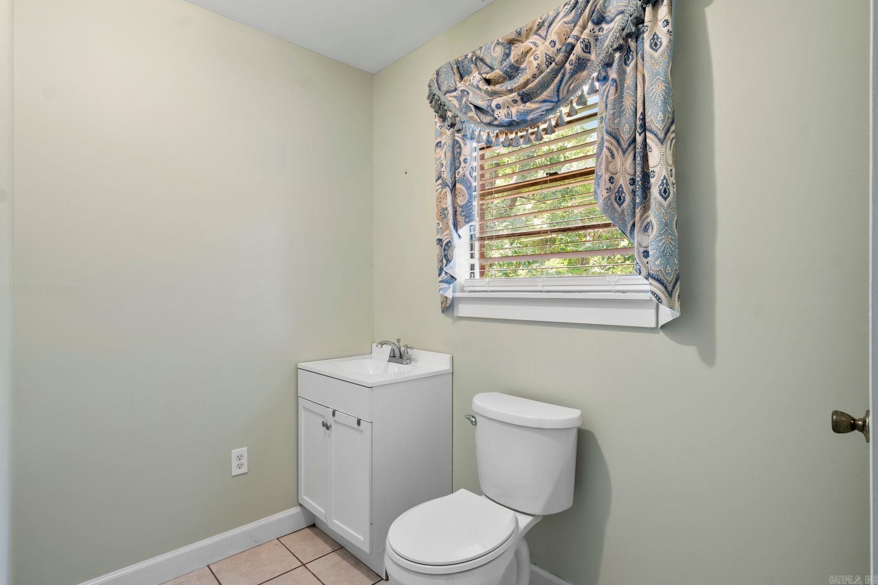 DELTA LAWN - Residential