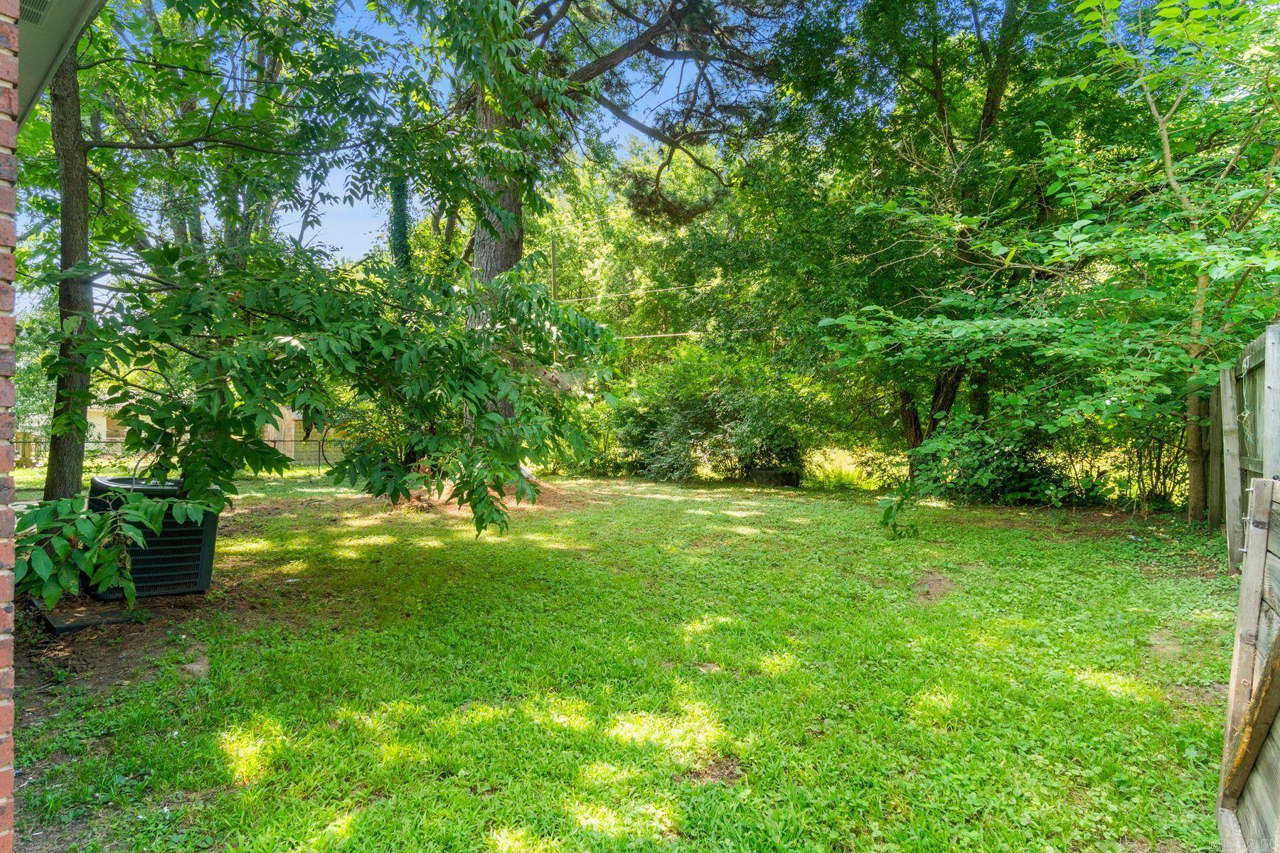 DELTA LAWN - Residential