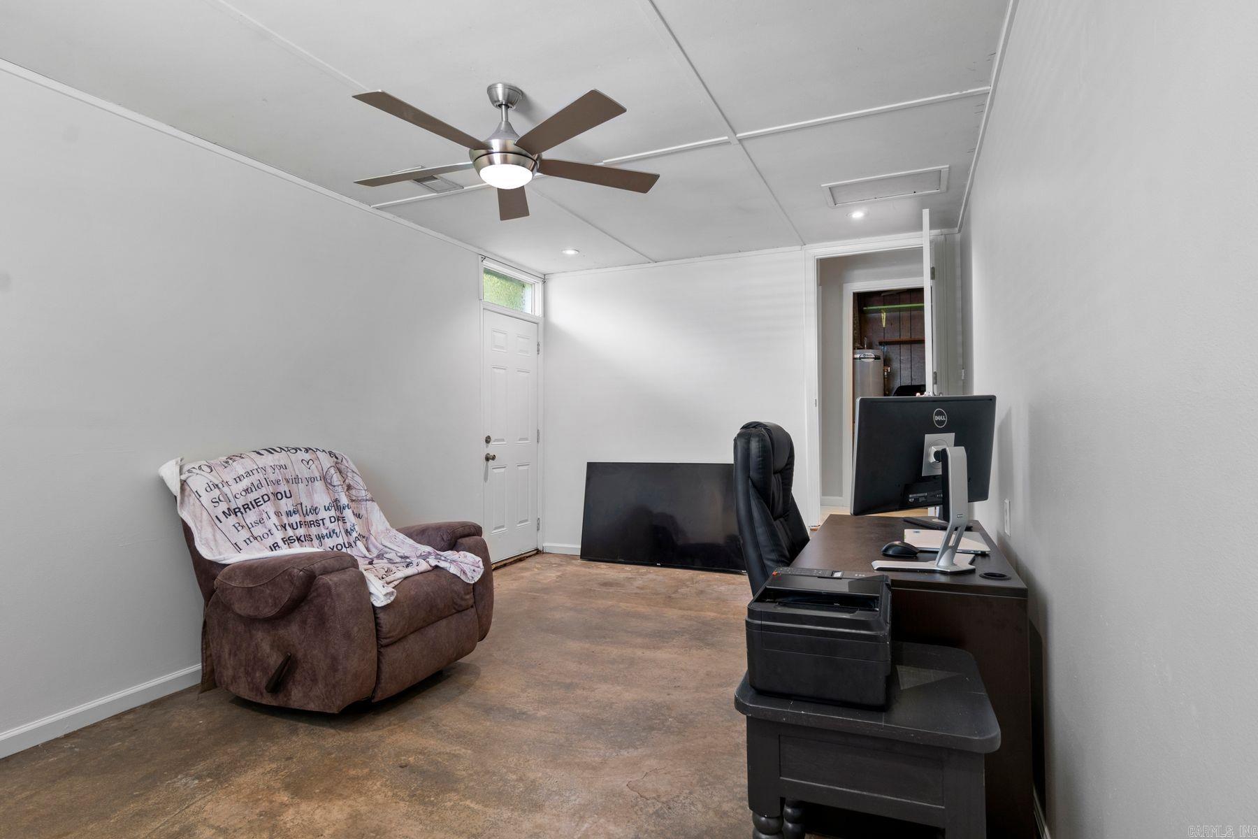 DELTA LAWN - Residential