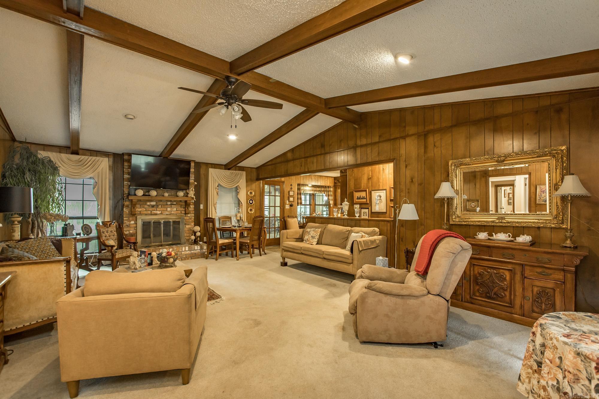 WOODWARD - Residential