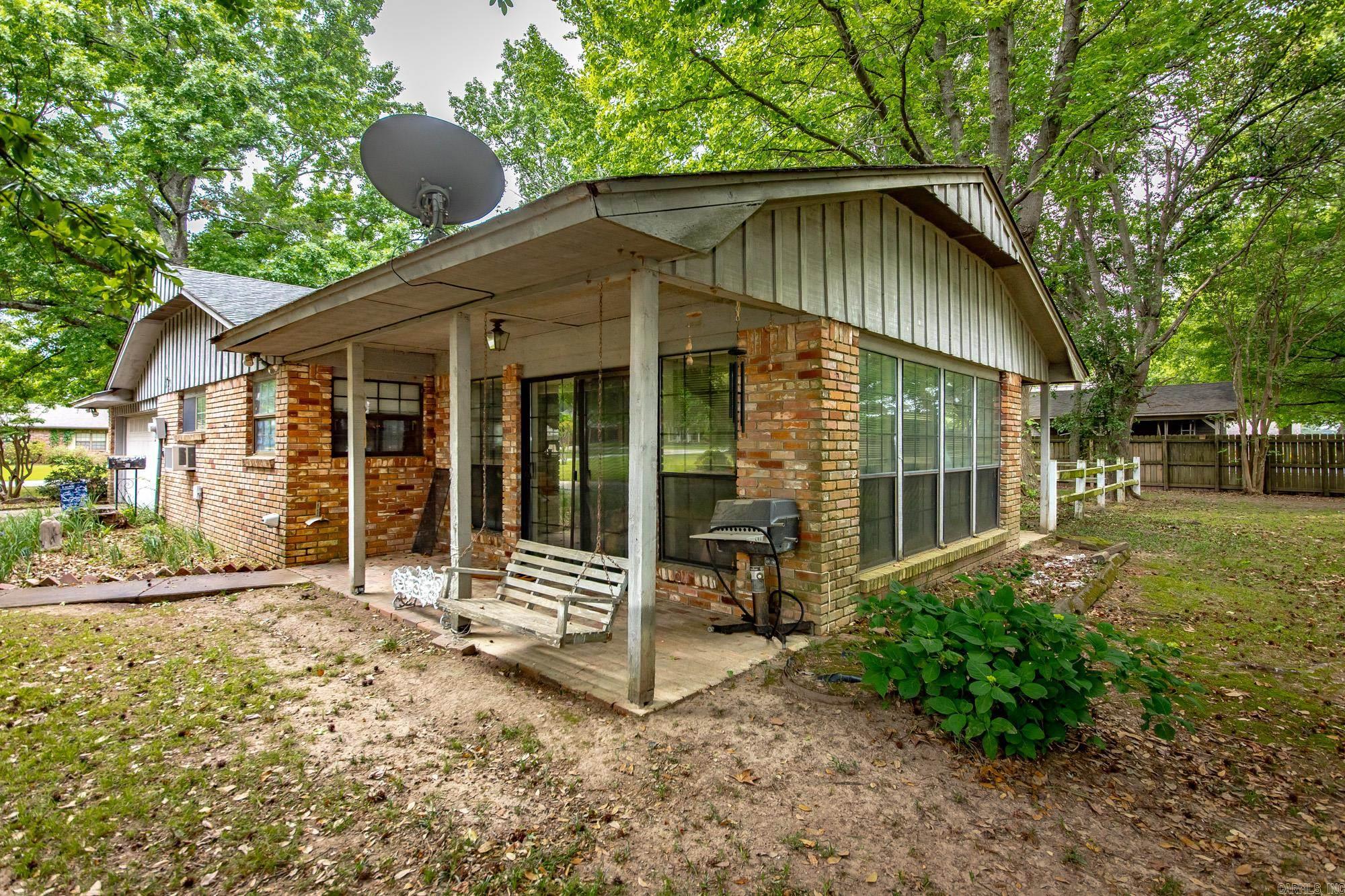 WOODWARD - Residential