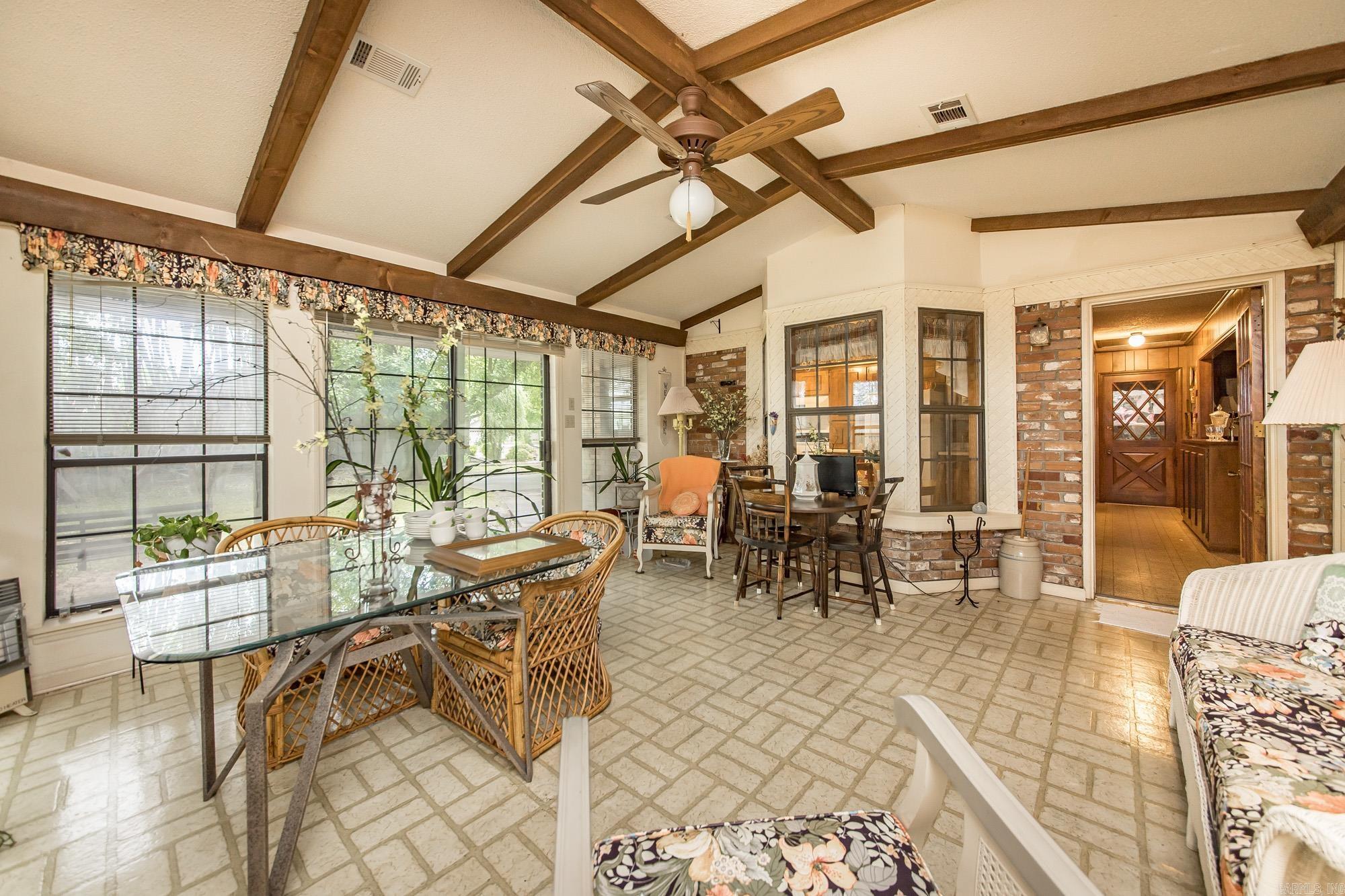 WOODWARD - Residential