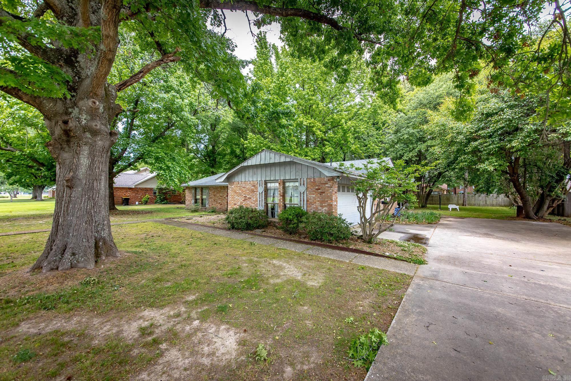 WOODWARD - Residential