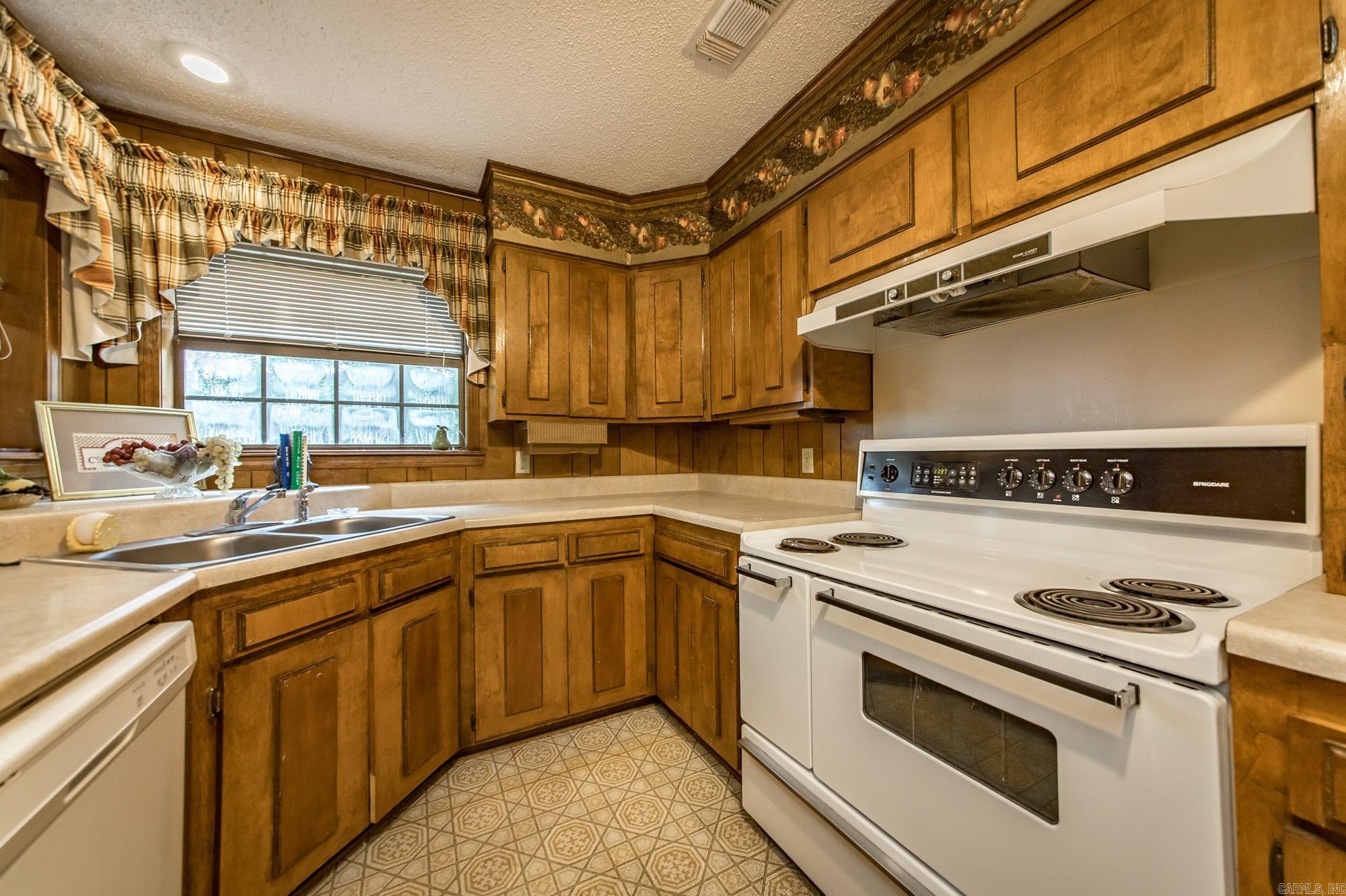 WOODWARD - Residential