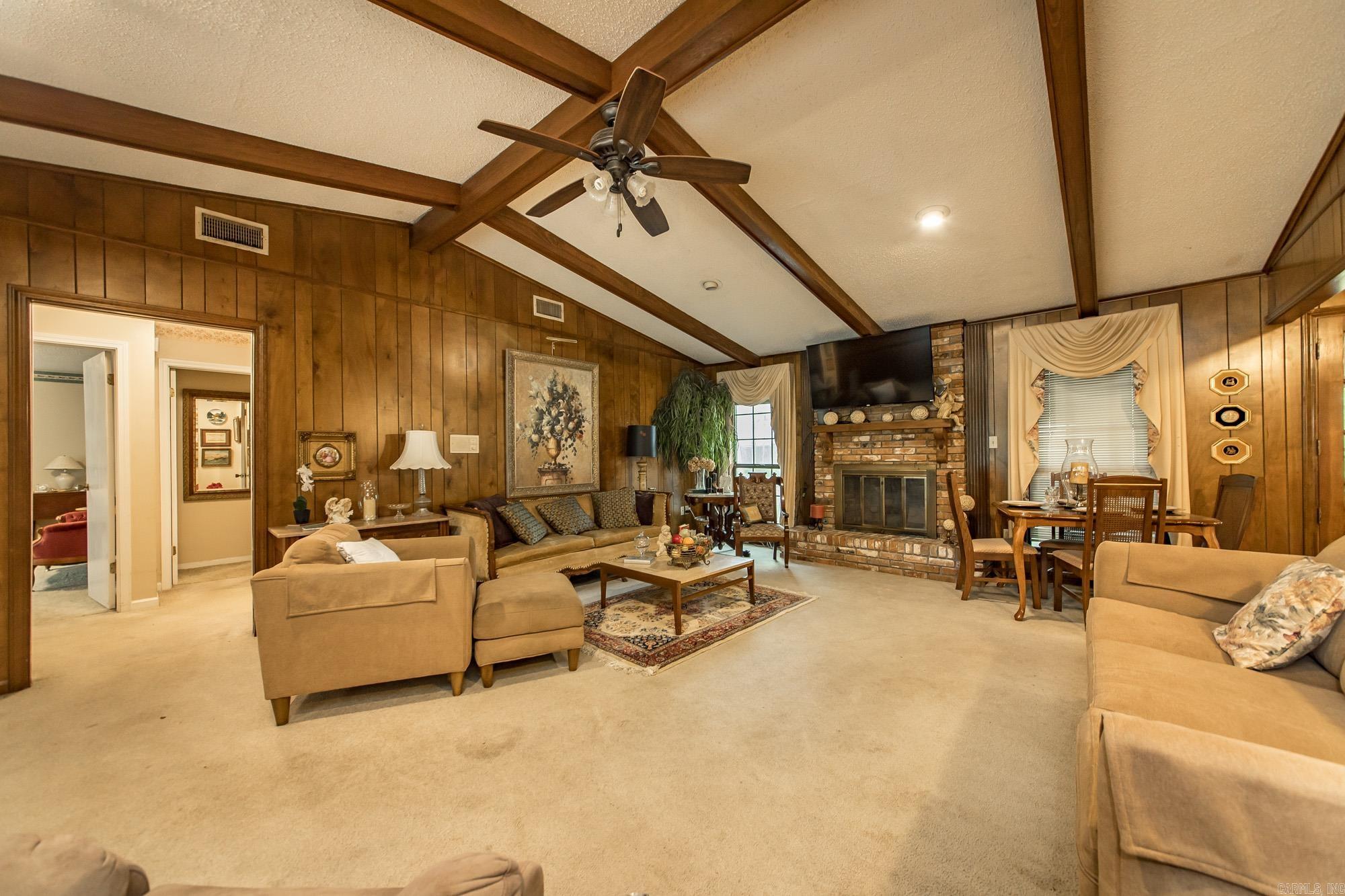 WOODWARD - Residential