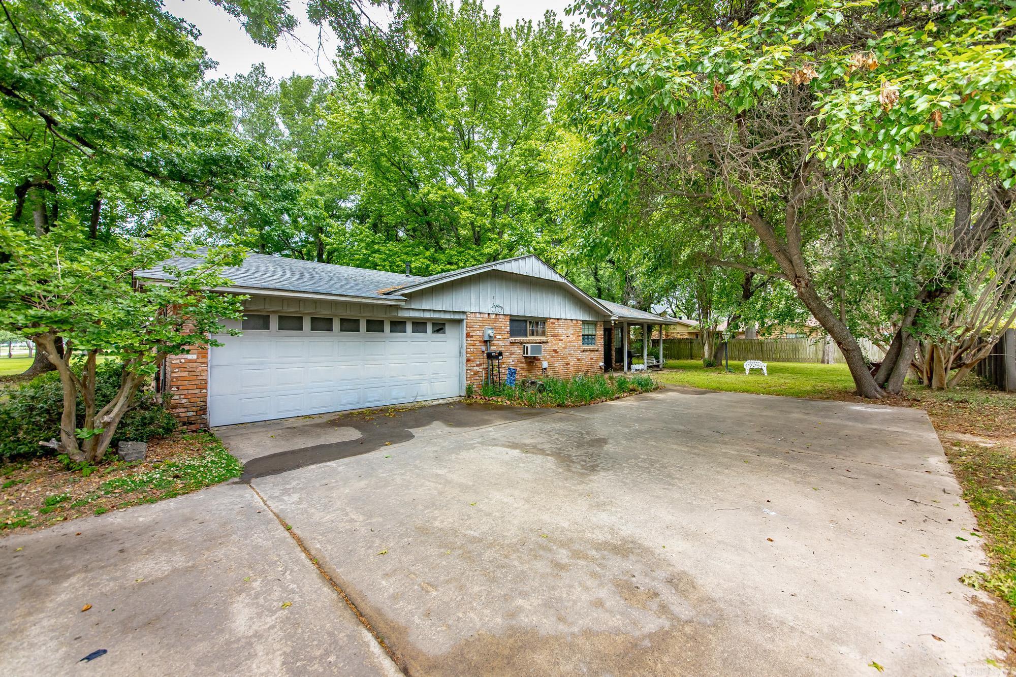 WOODWARD - Residential