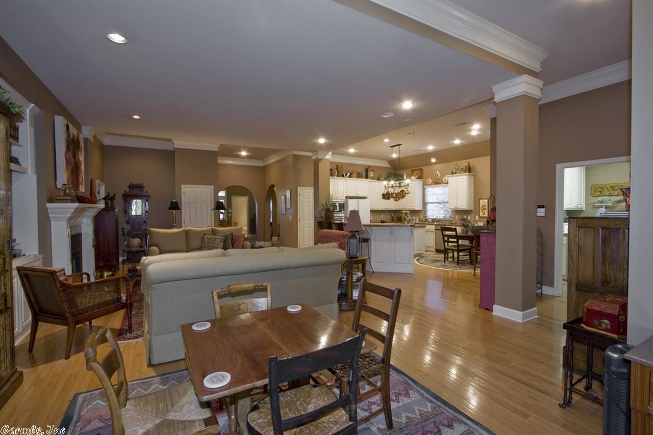 Chevaux - Residential