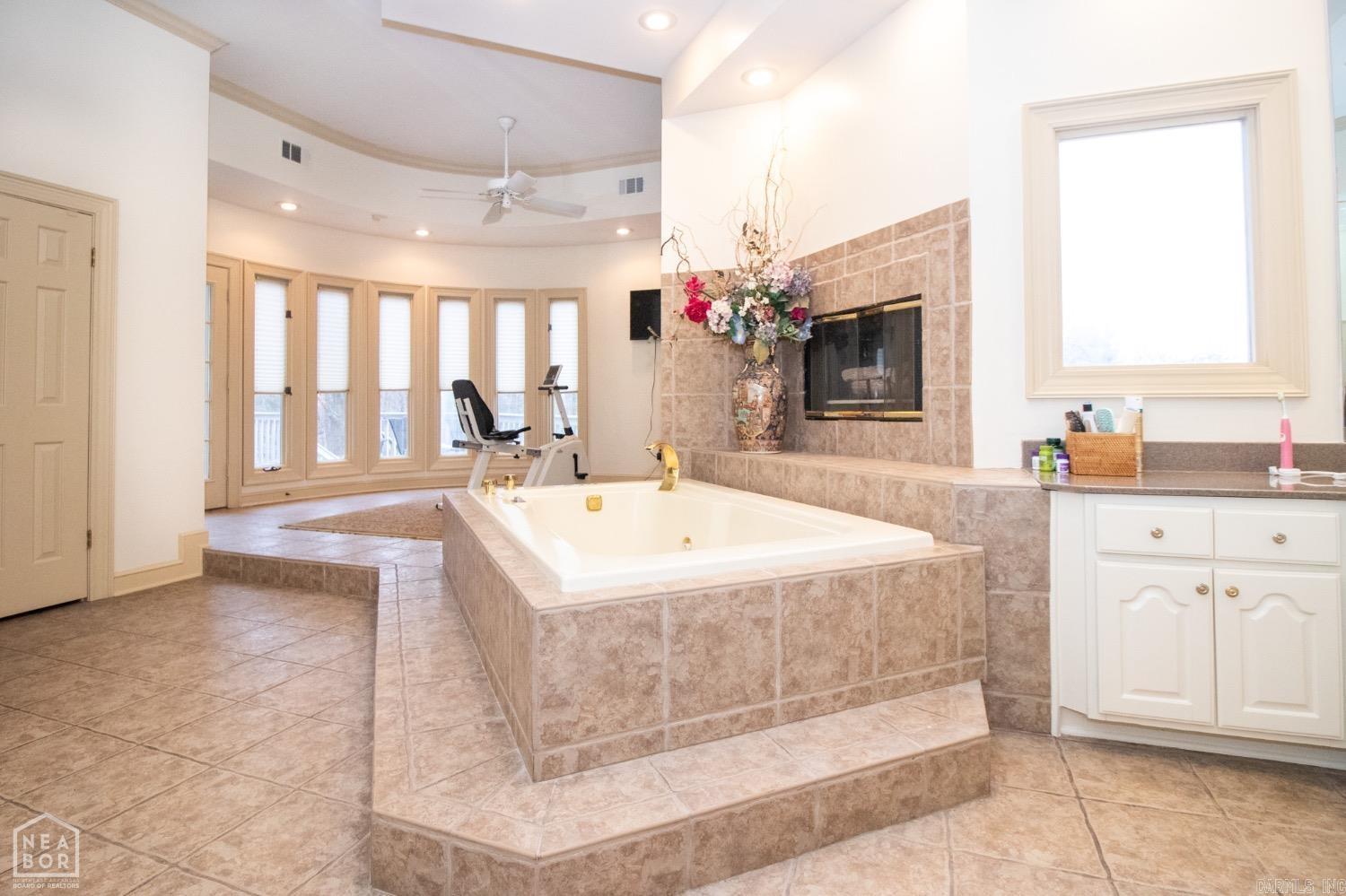 Nixs Lake Estates - Residential