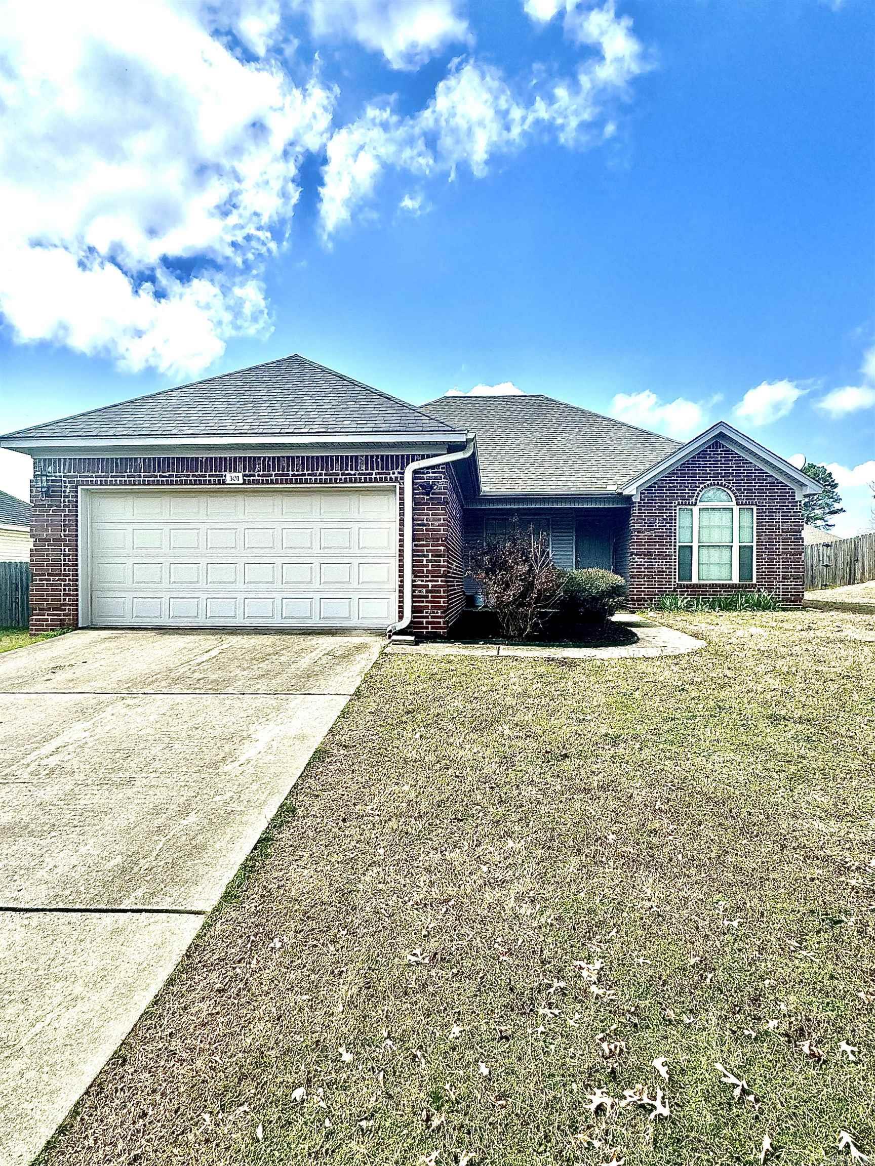 MADISON VILLAGE - Residential