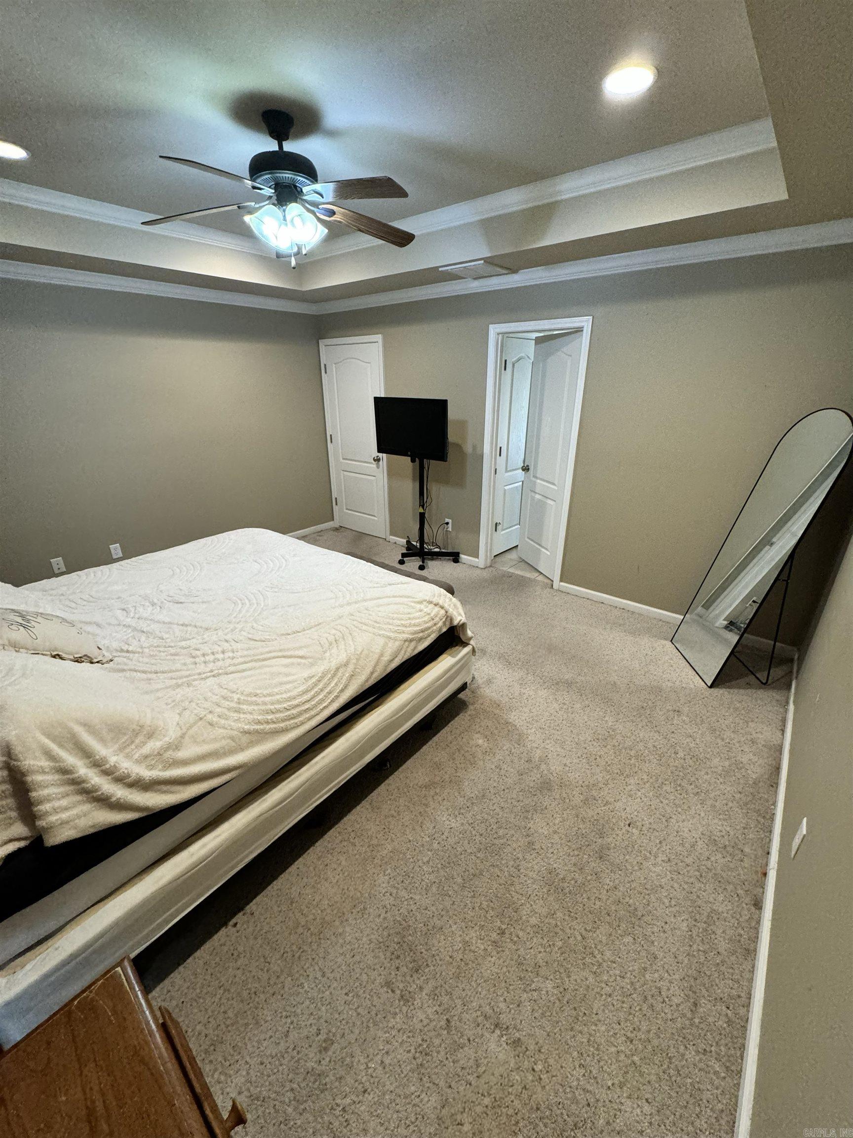 MADISON VILLAGE - Residential