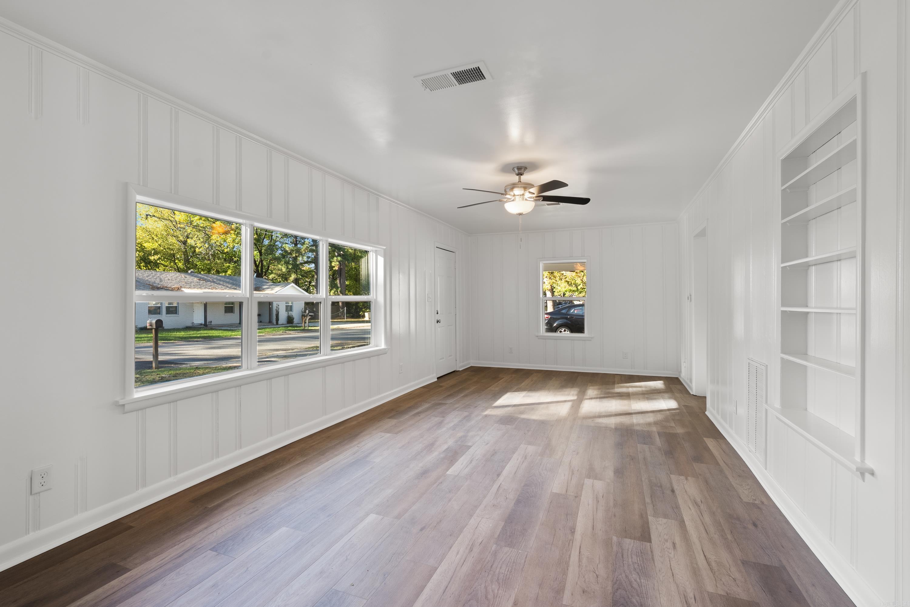 COLLEGE OAK ADDN - Residential