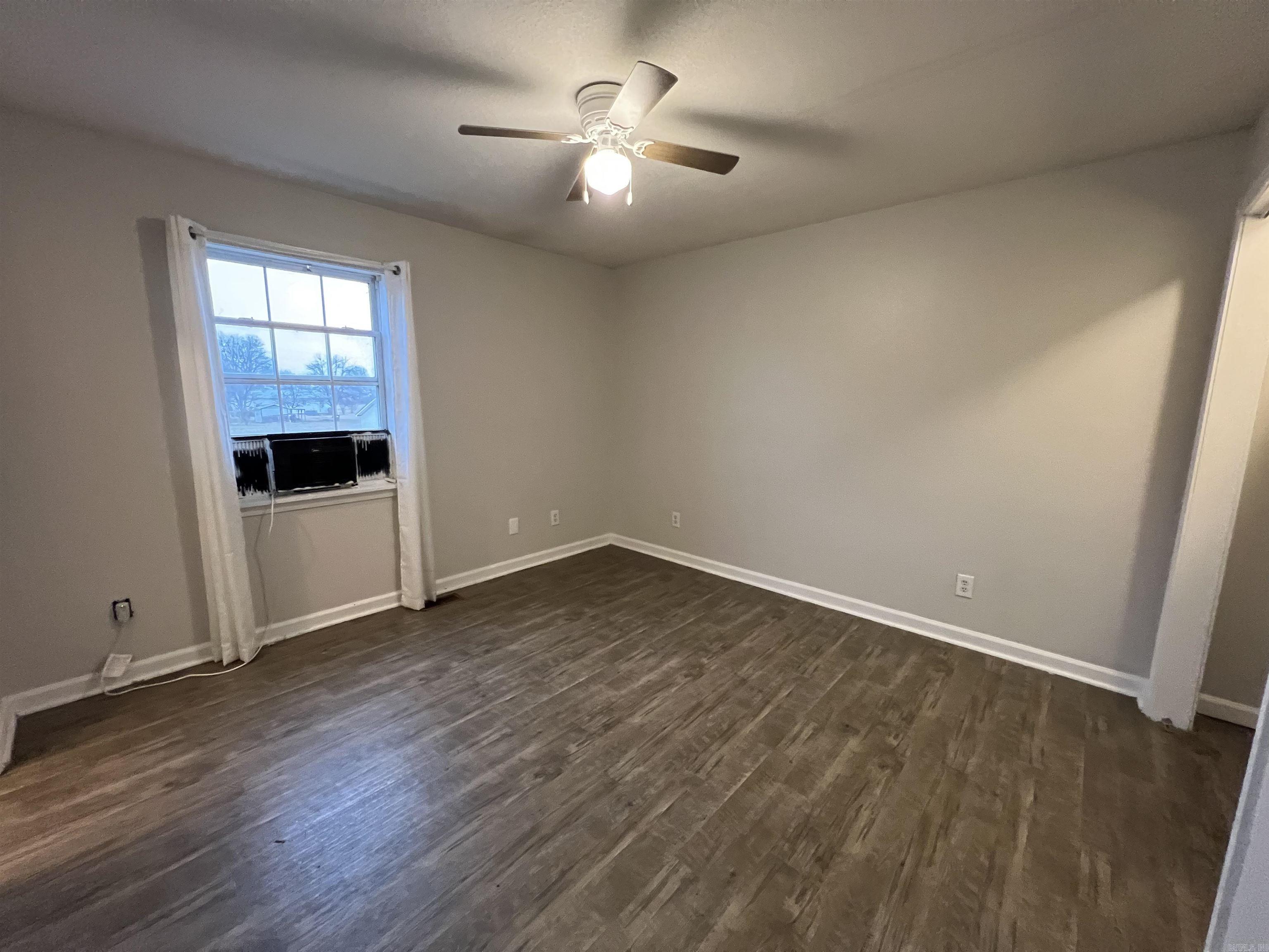 M&B PIGGOTT 2-20-8 - Residential Income