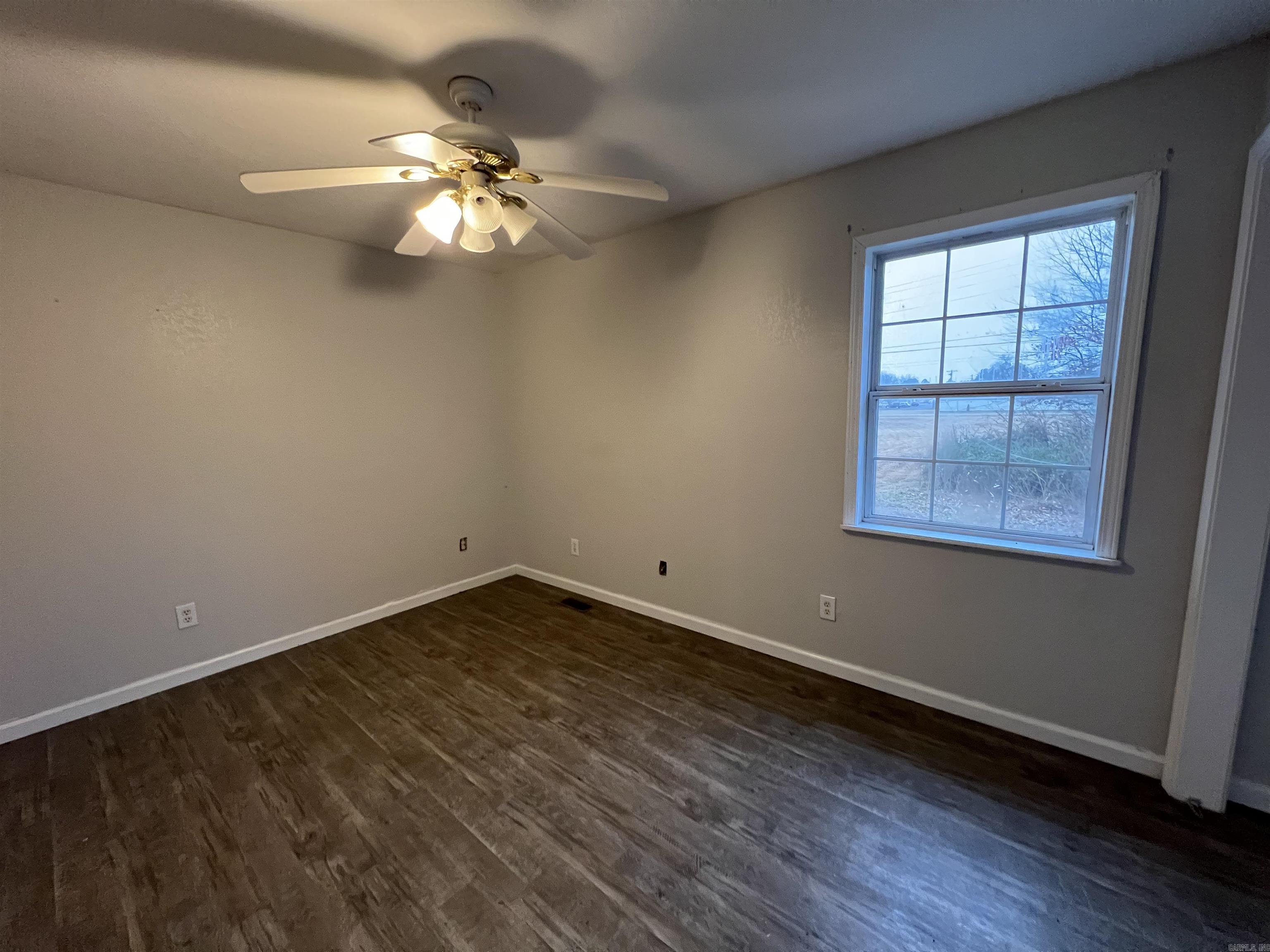 M&B PIGGOTT 2-20-8 - Residential Income