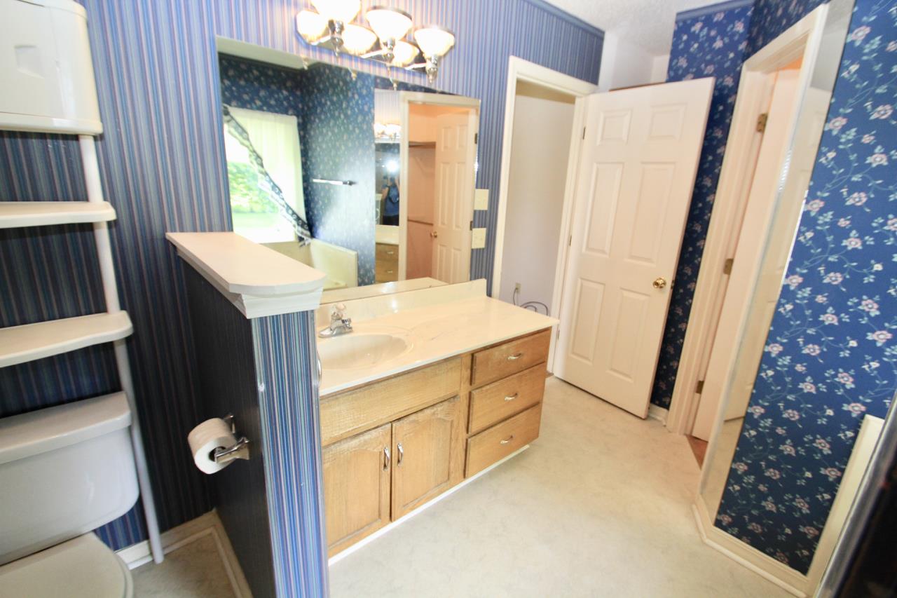 INDIAN MEADOWS - Residential