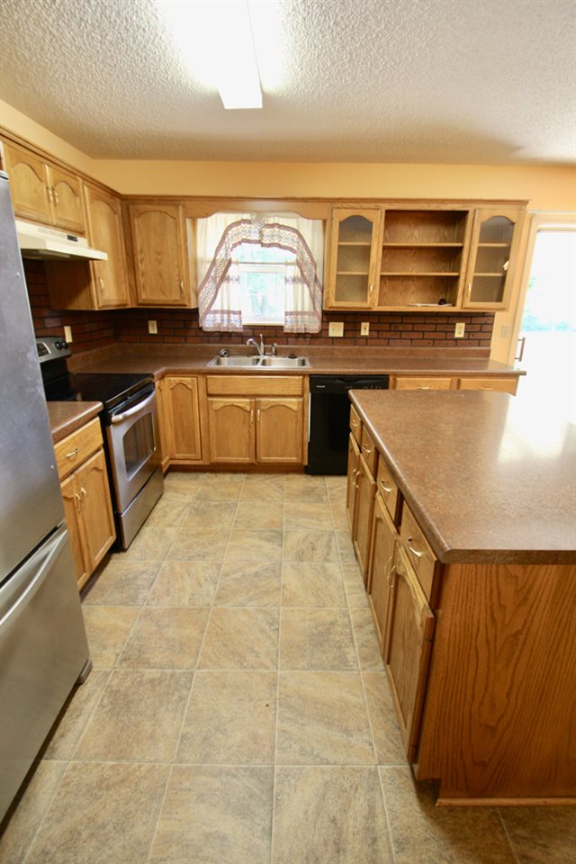 INDIAN MEADOWS - Residential