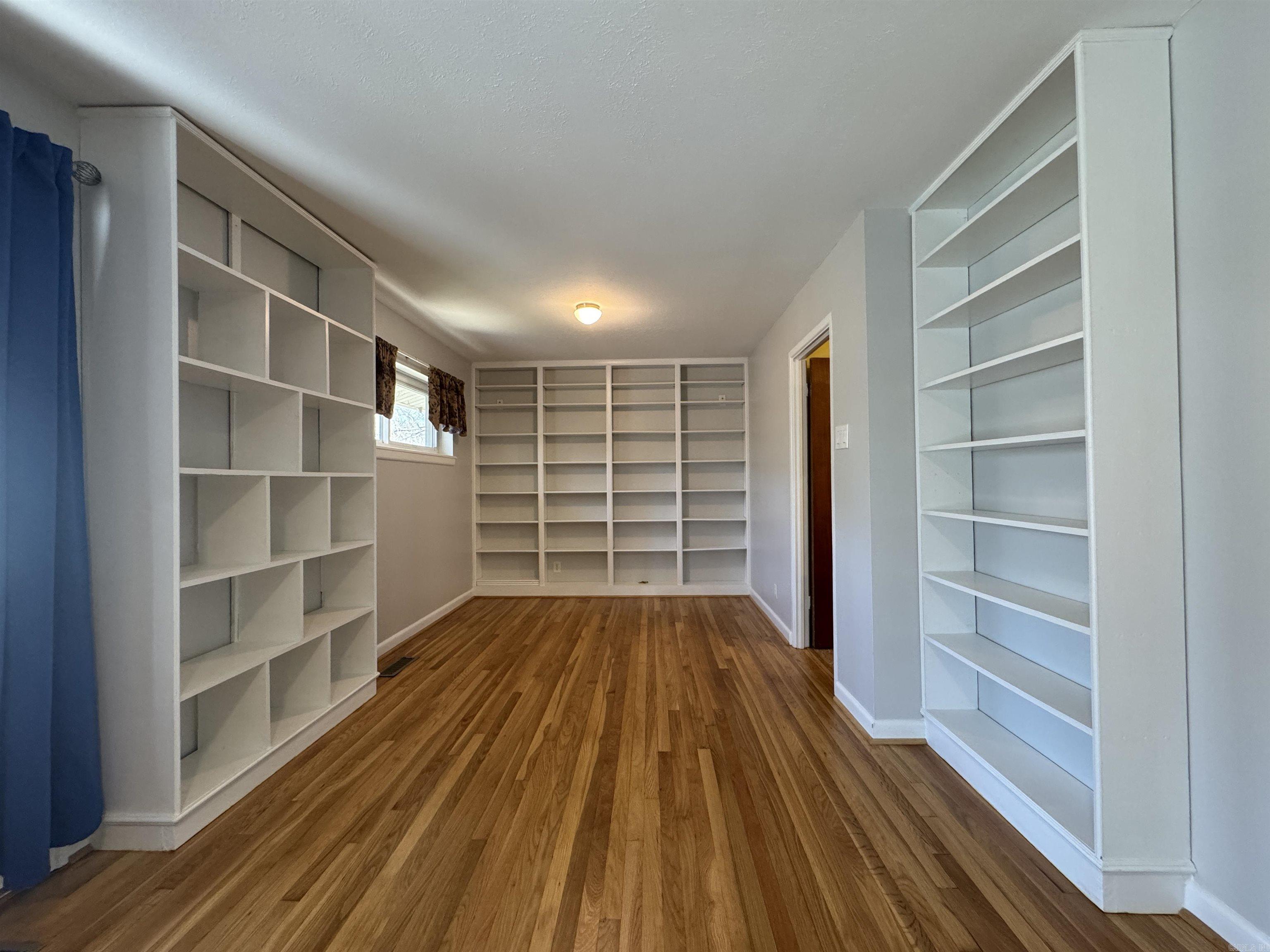 BROADMOOR ADDN - Residential