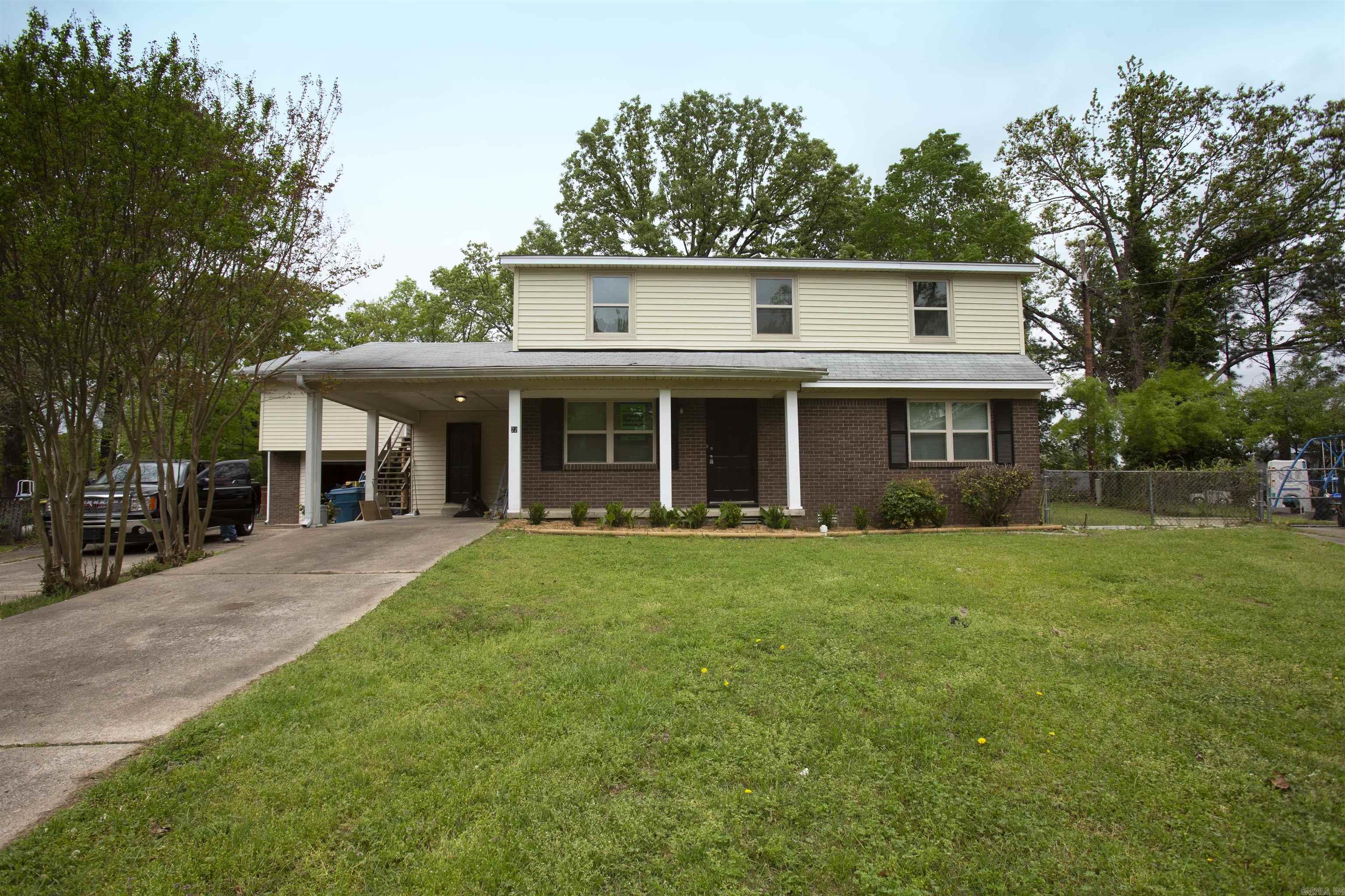 4bd/2ba home in Southwest Little Rock. Beautiful hardwood floors in the spacious living room. Large yard that is perfect for kids or pets. Has addition apartment space upstairs. Tenant occupied, 24-hour notice required for showings. Monday-Friday showings only. Any offer needs to have the following verbiage included "buyer is aware there is a lease in place and agree to the lease terms". Rent is 1450 and lease ends 2/2026.