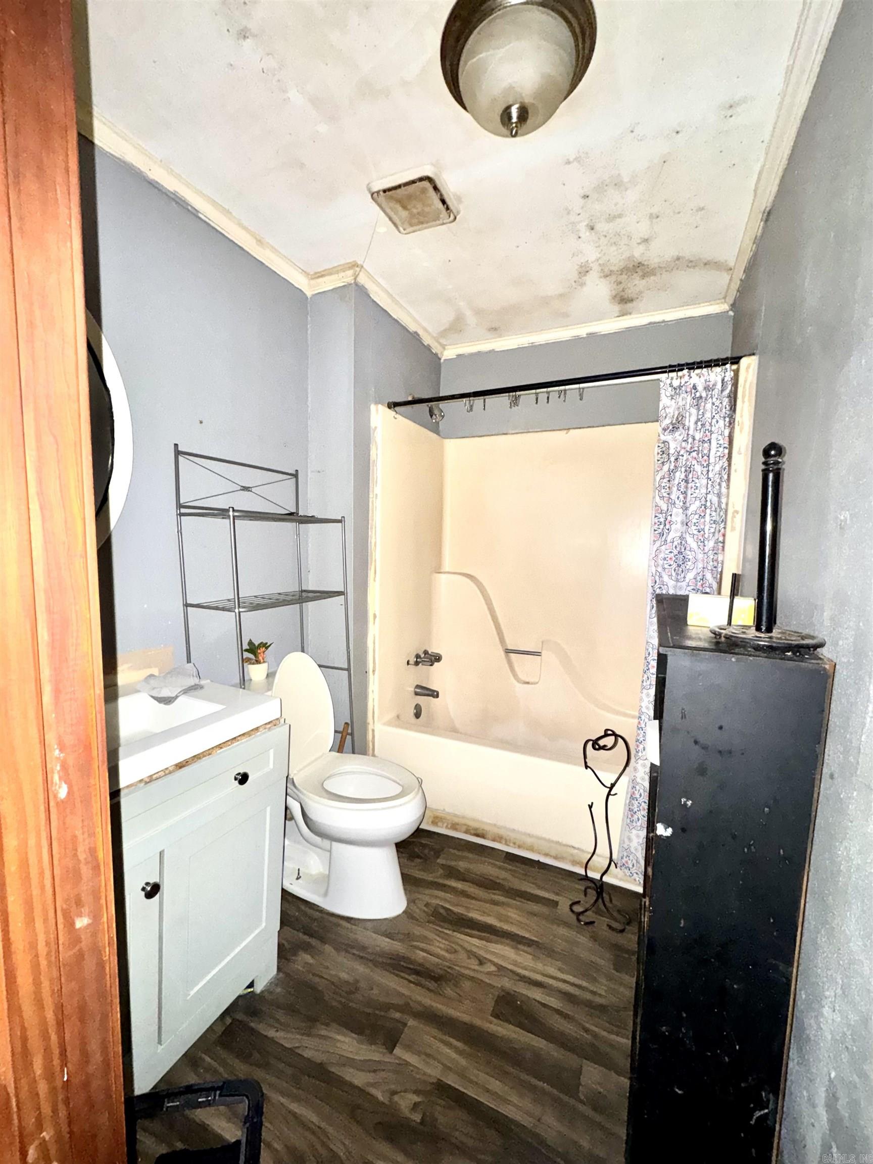 BARROW JOHN - Residential